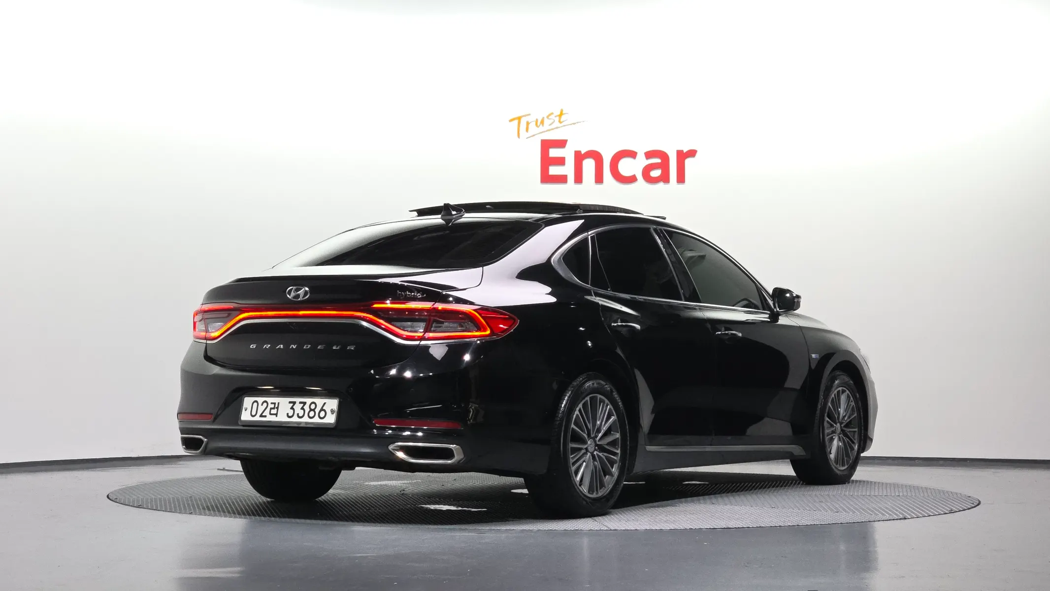Hyundai IG 2018 2/35