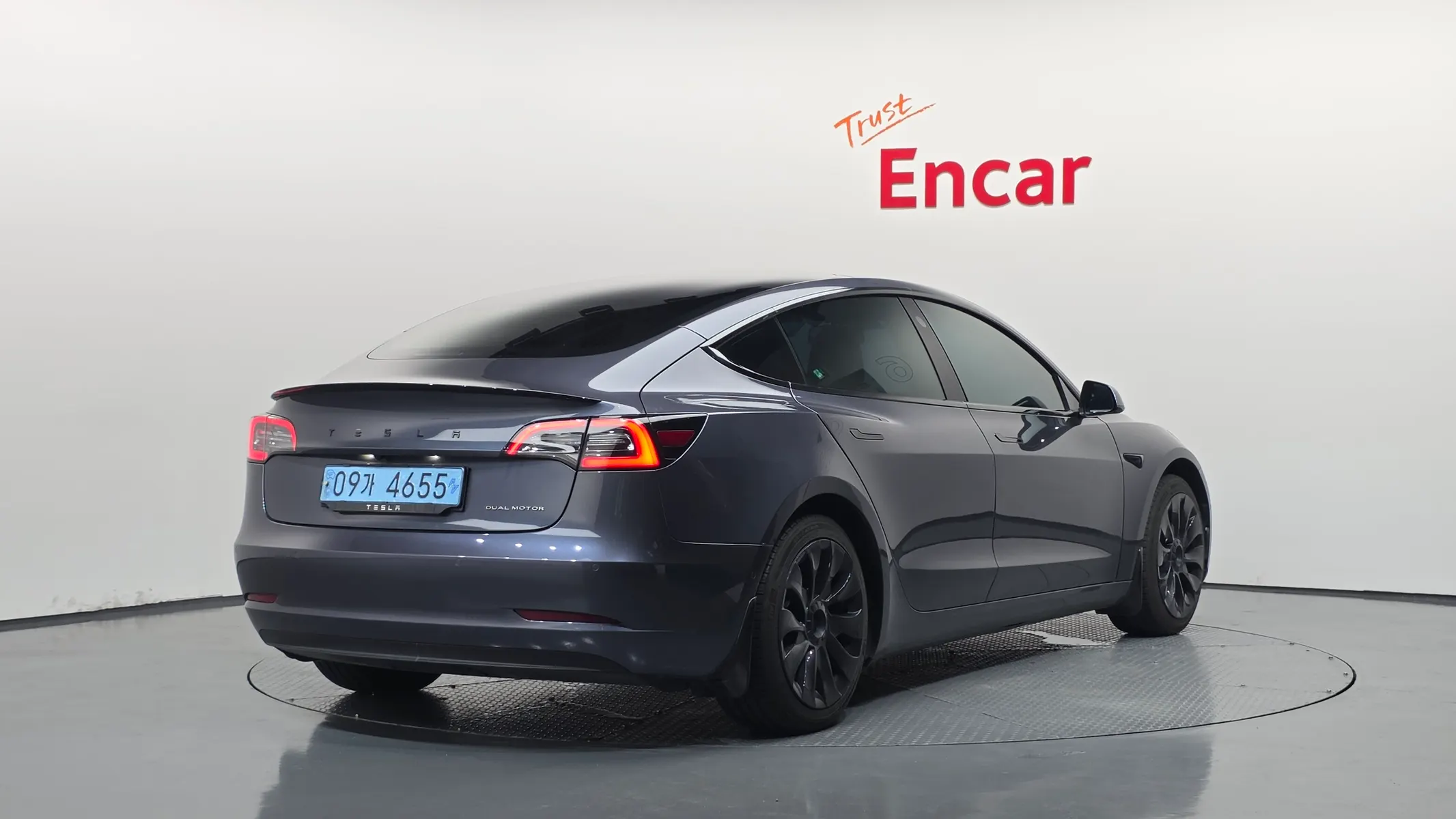 Tesla 3 RWD 2020 2/37