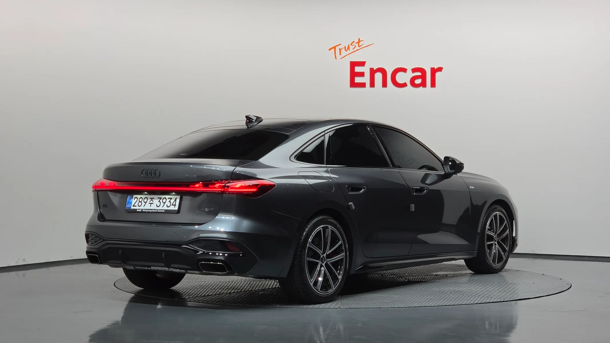 Audi A5 (B10) 45 TFSI S Line 2025 2/42