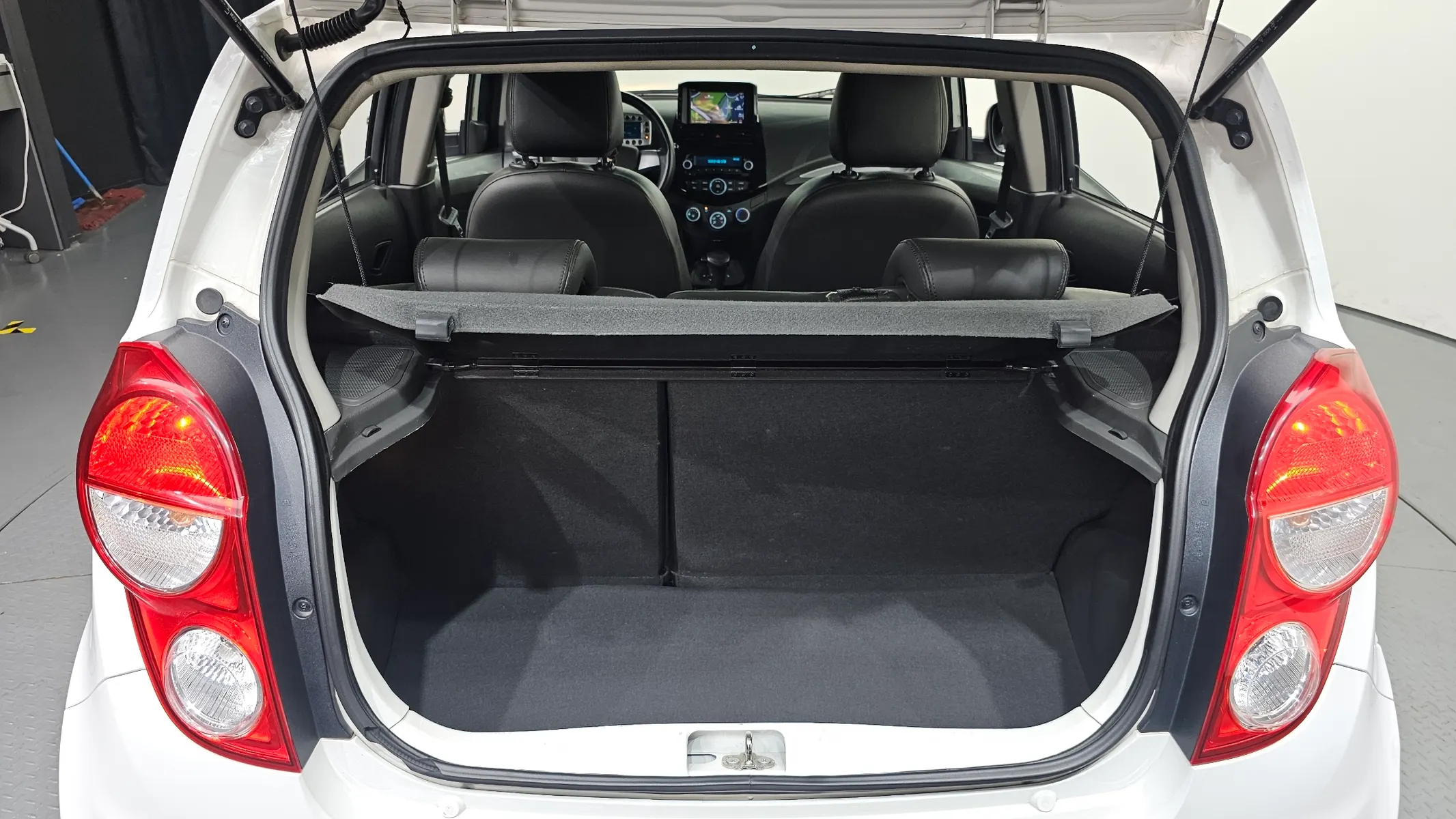 Chevrolet Spark LT 2013 20/21