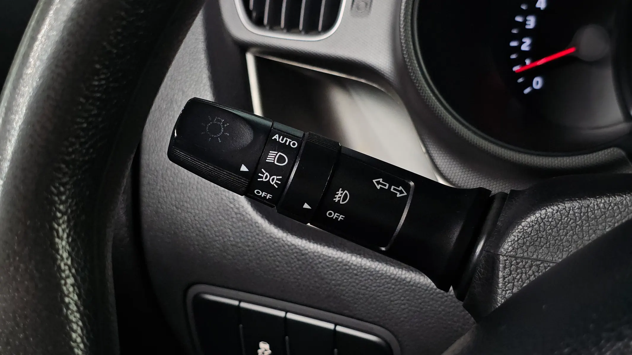 Kia Ray 2012 28/29