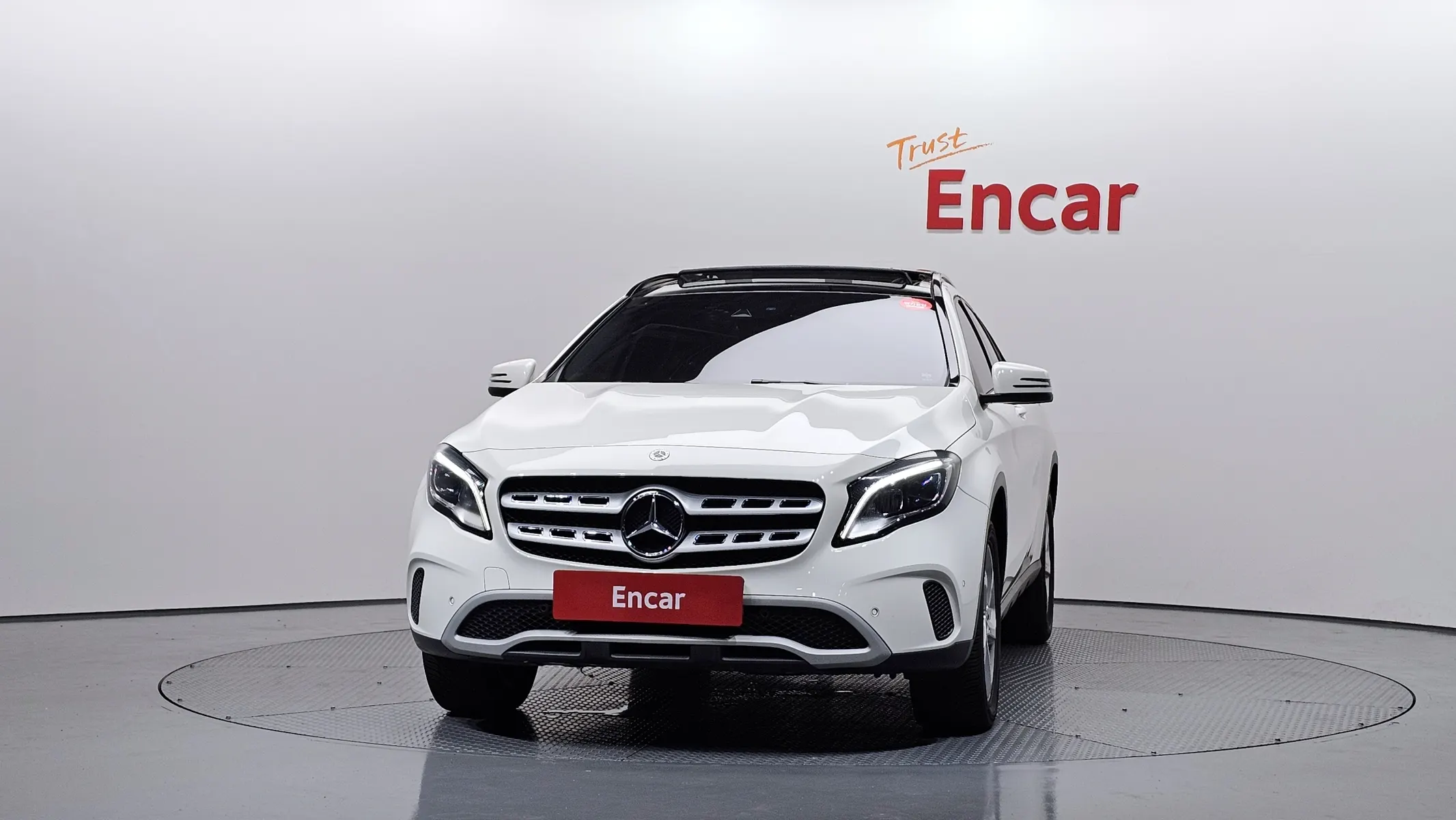 Mercedes-Benz GLA-Class X156 GLA220 2017 3/35