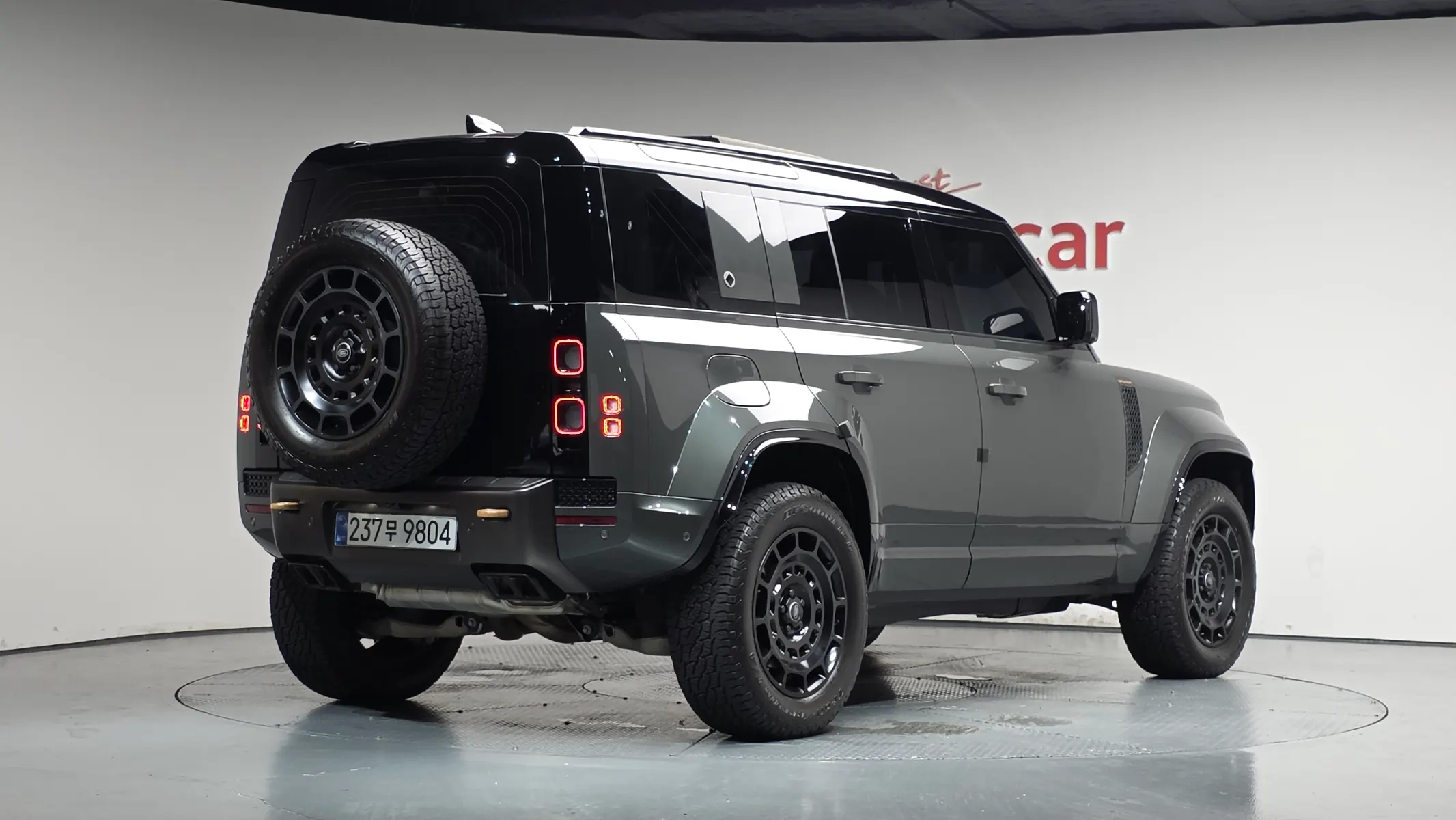 Land Rover (L663) 110 P635 1 2025 2/37