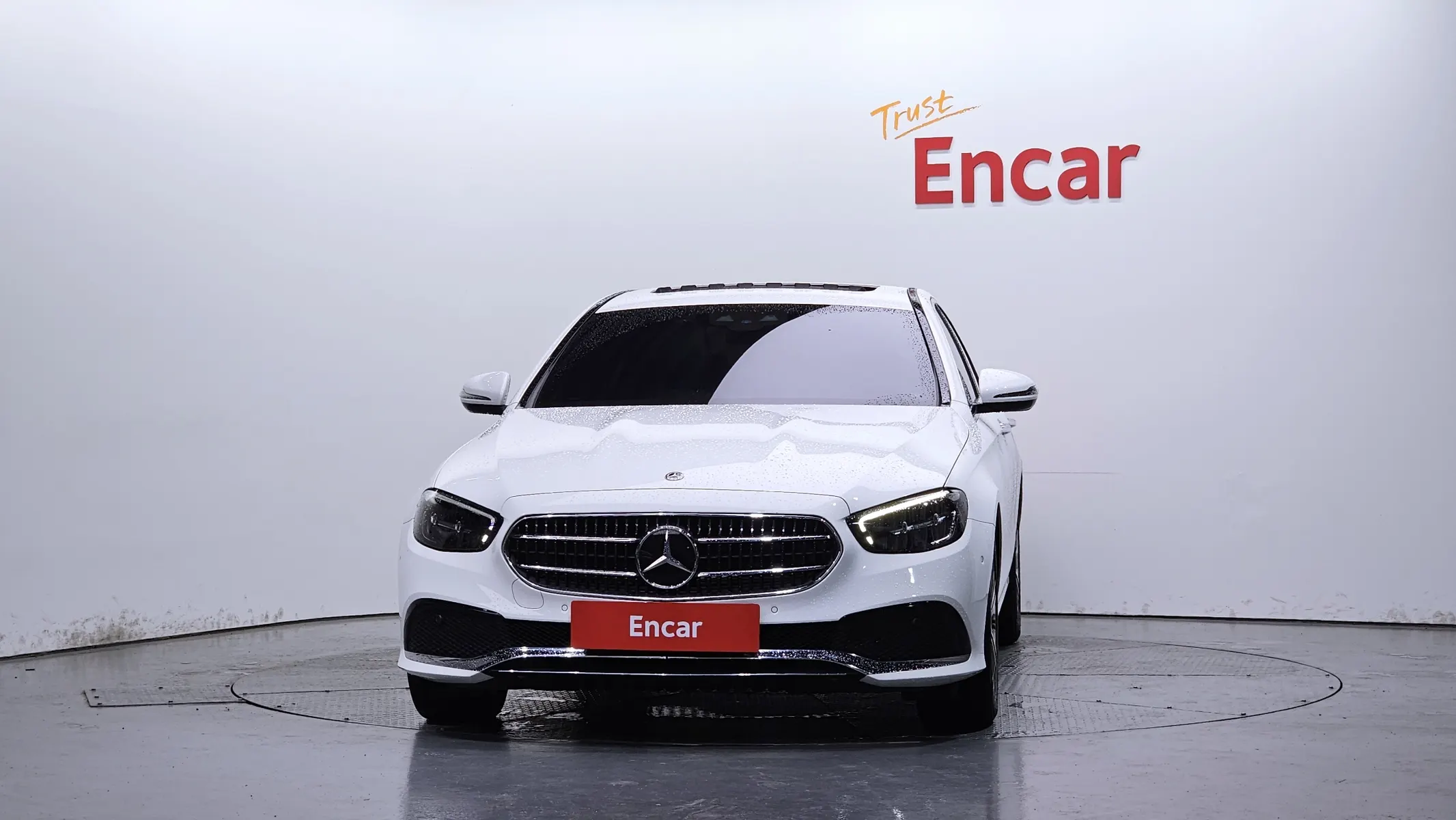 Mercedes-Benz E-Class W213 E250 2020 3/32
