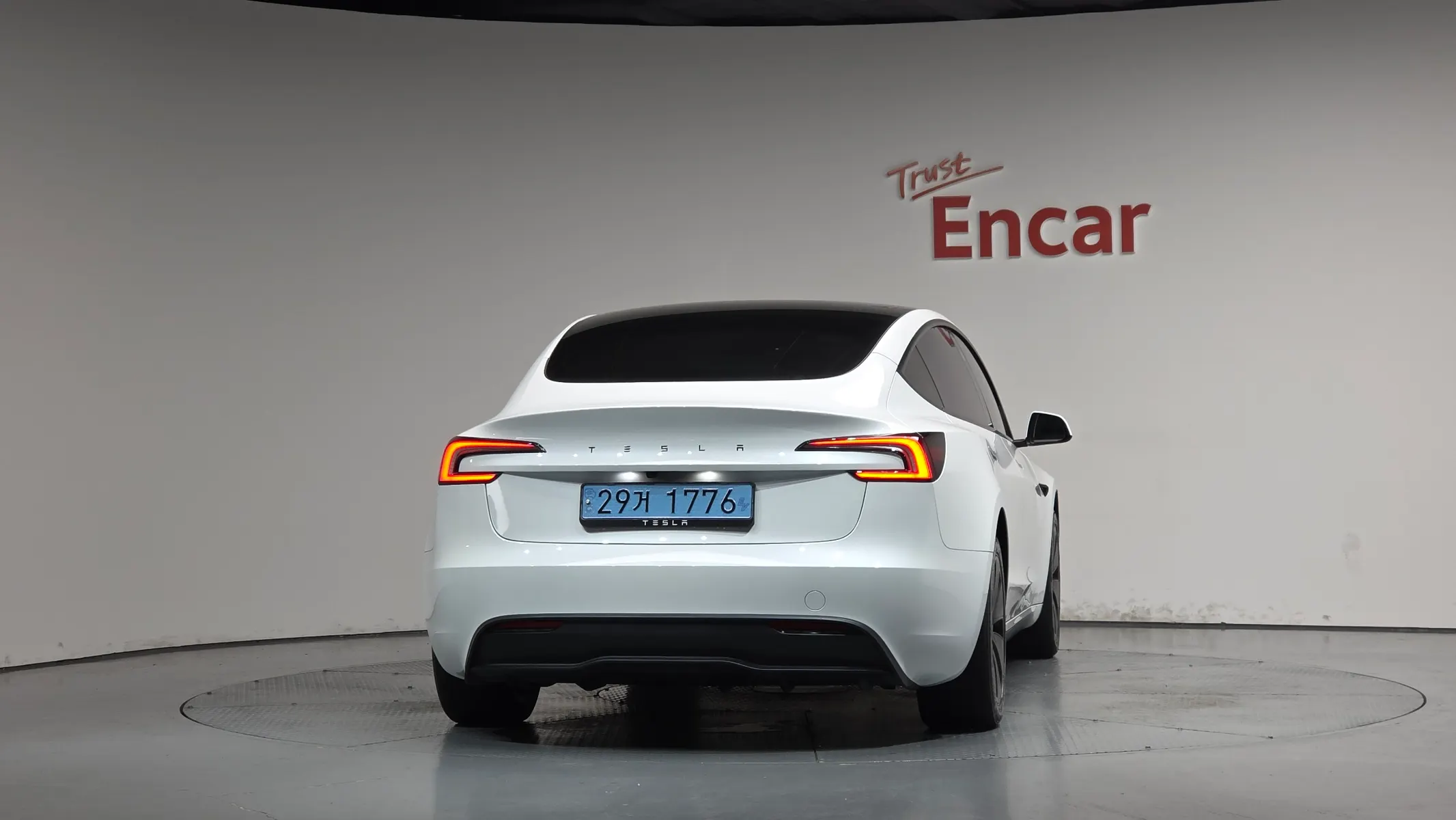 Tesla 3 RWD 2024 3/5