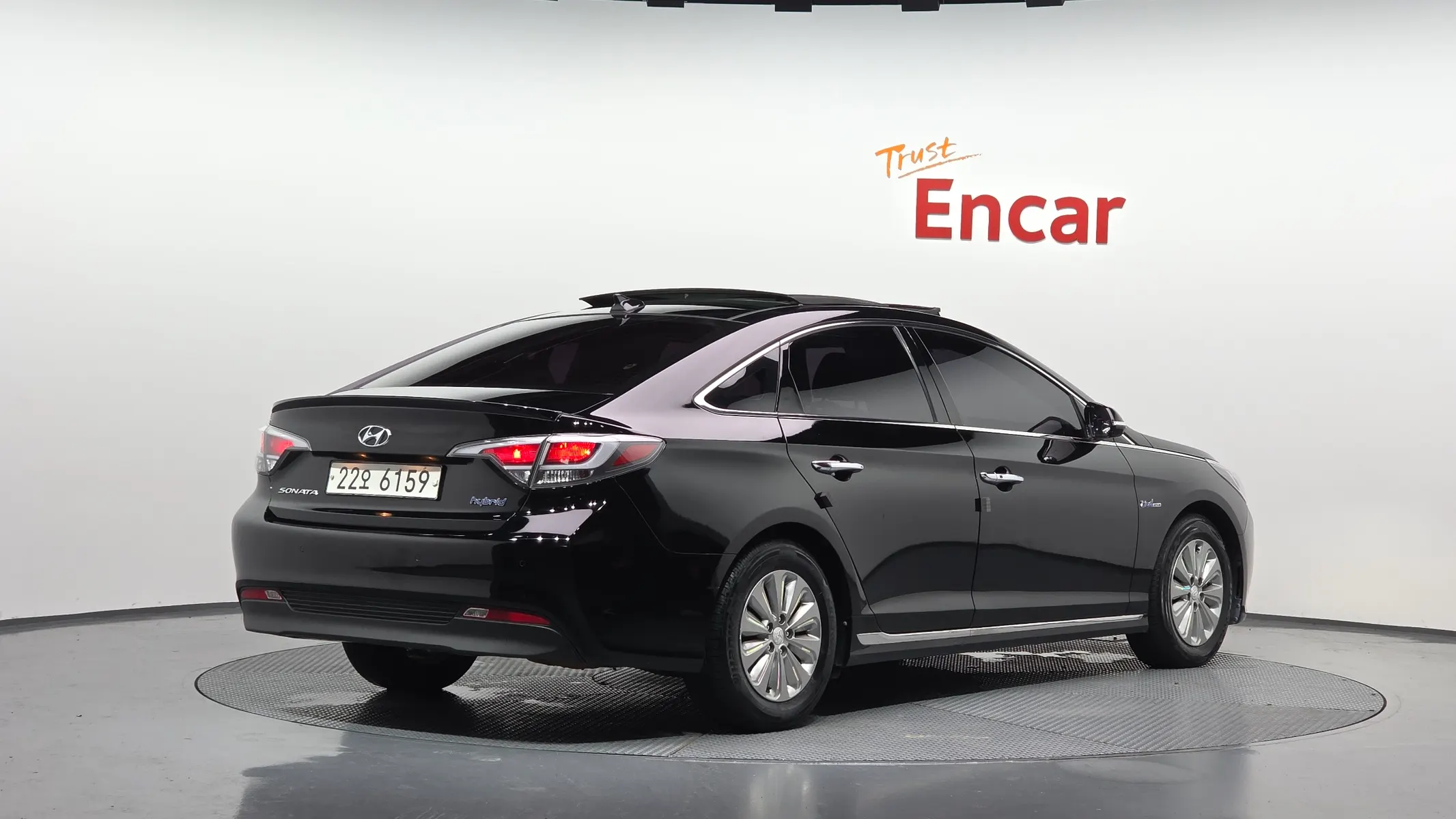 Hyundai LF 2.0 HEV 2015 2/35