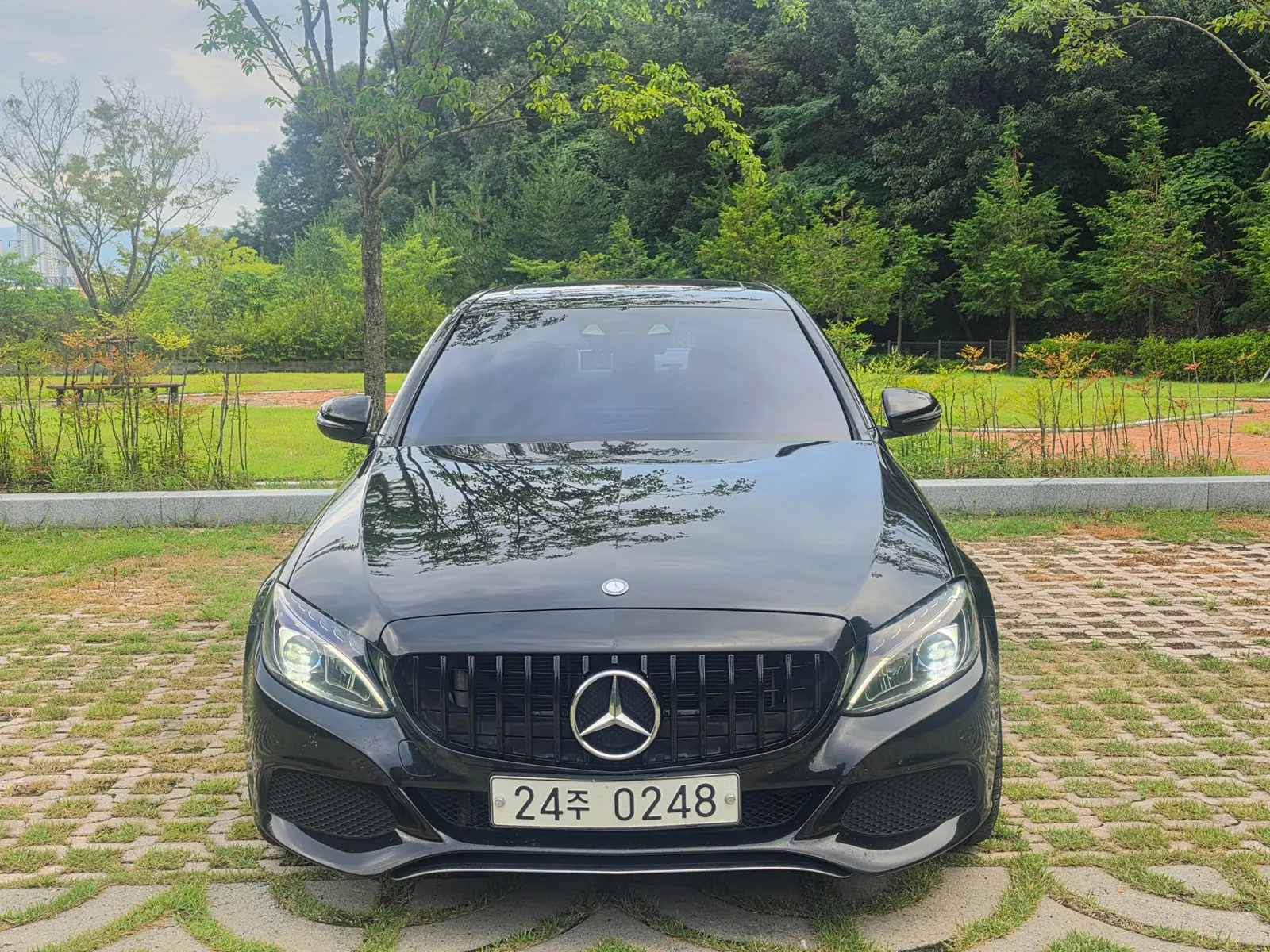 Mercedes-Benz C-Class W205 C220 d 2016 2/15