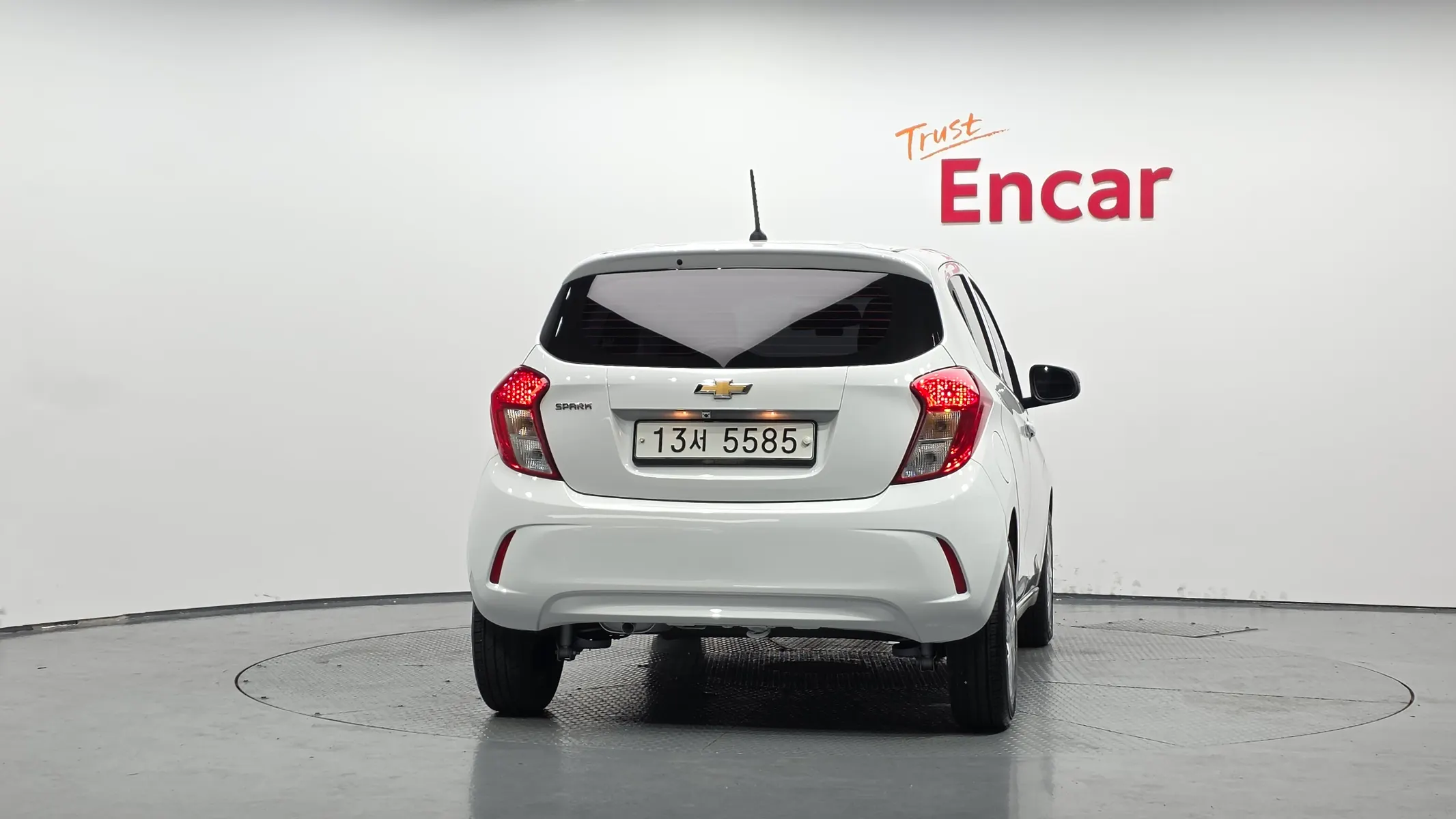 Chevrolet Spark LS 2018 3/5