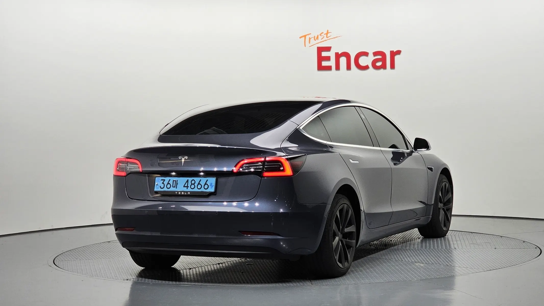 Tesla 3 RWD 2020 2/34