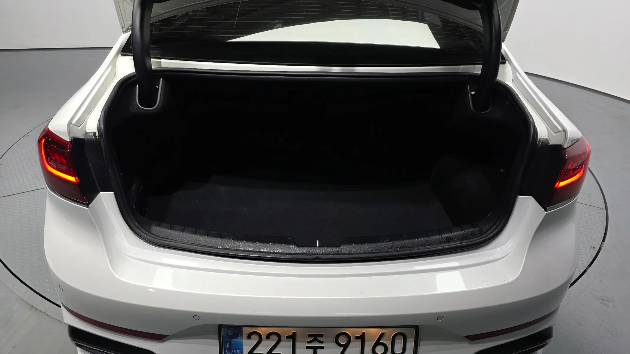 Kia K7 2019 31/32
