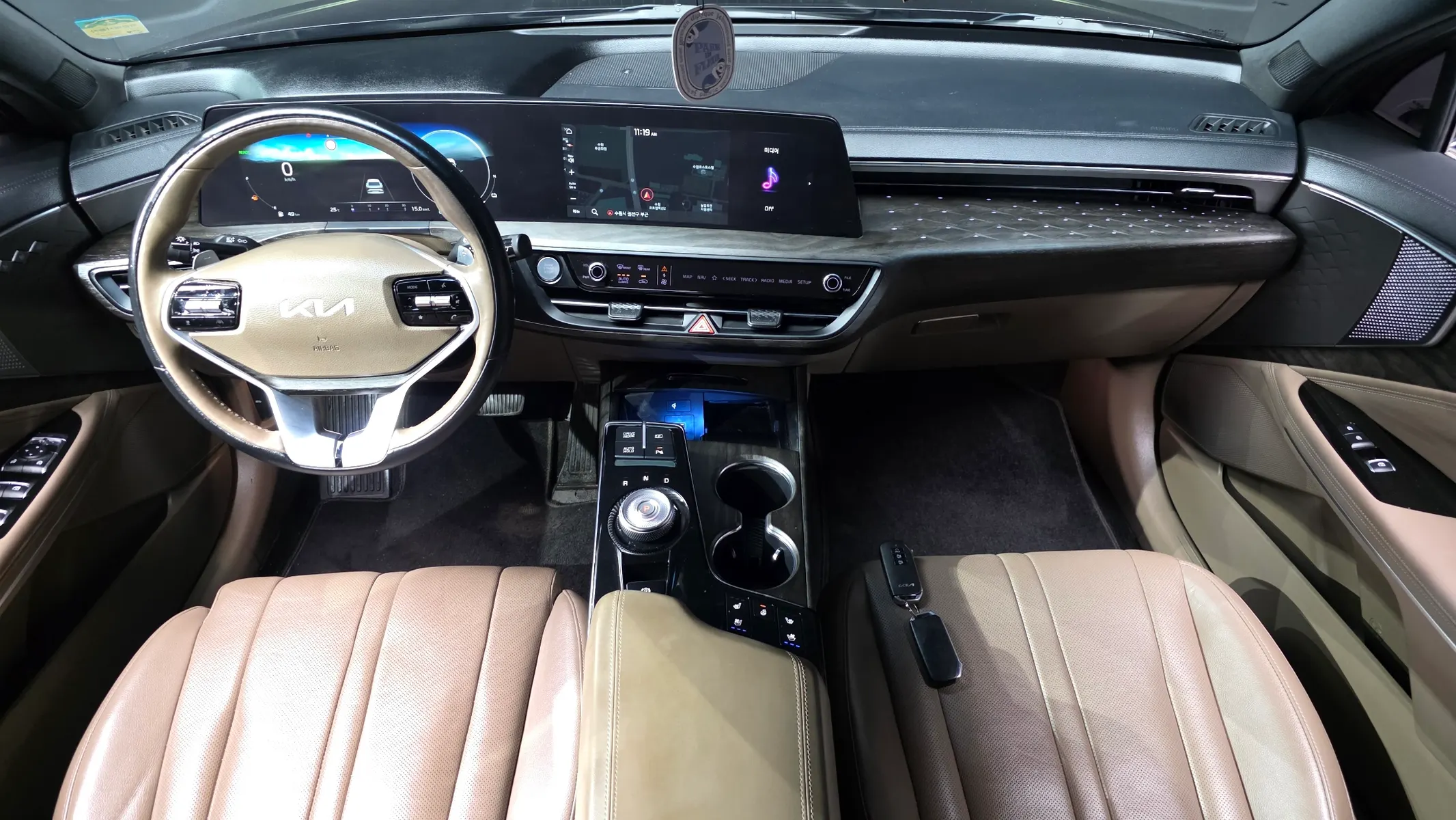 Kia K8 2022 4/5