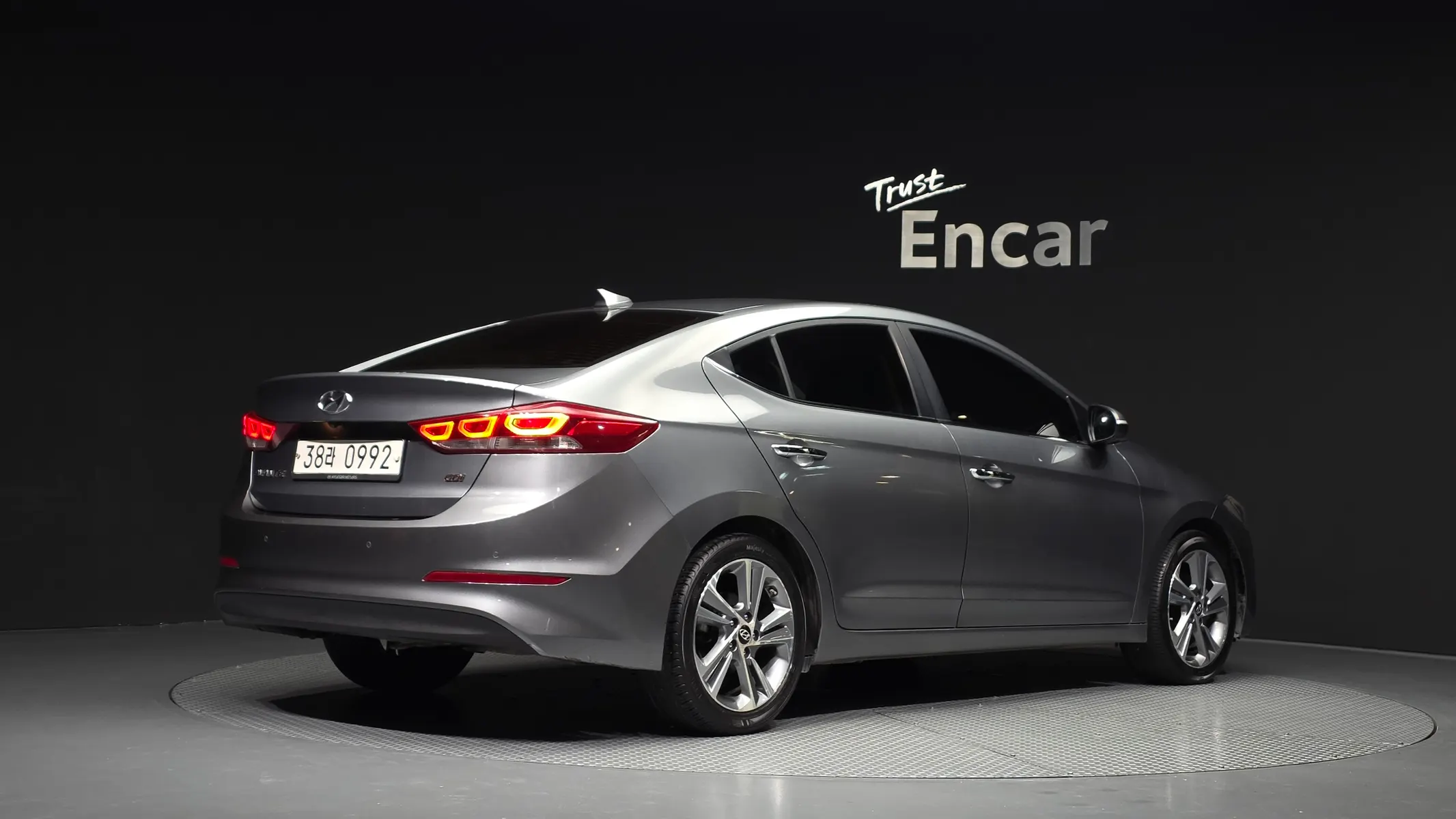 Hyundai AD 1.6 GDI 2015 2/32
