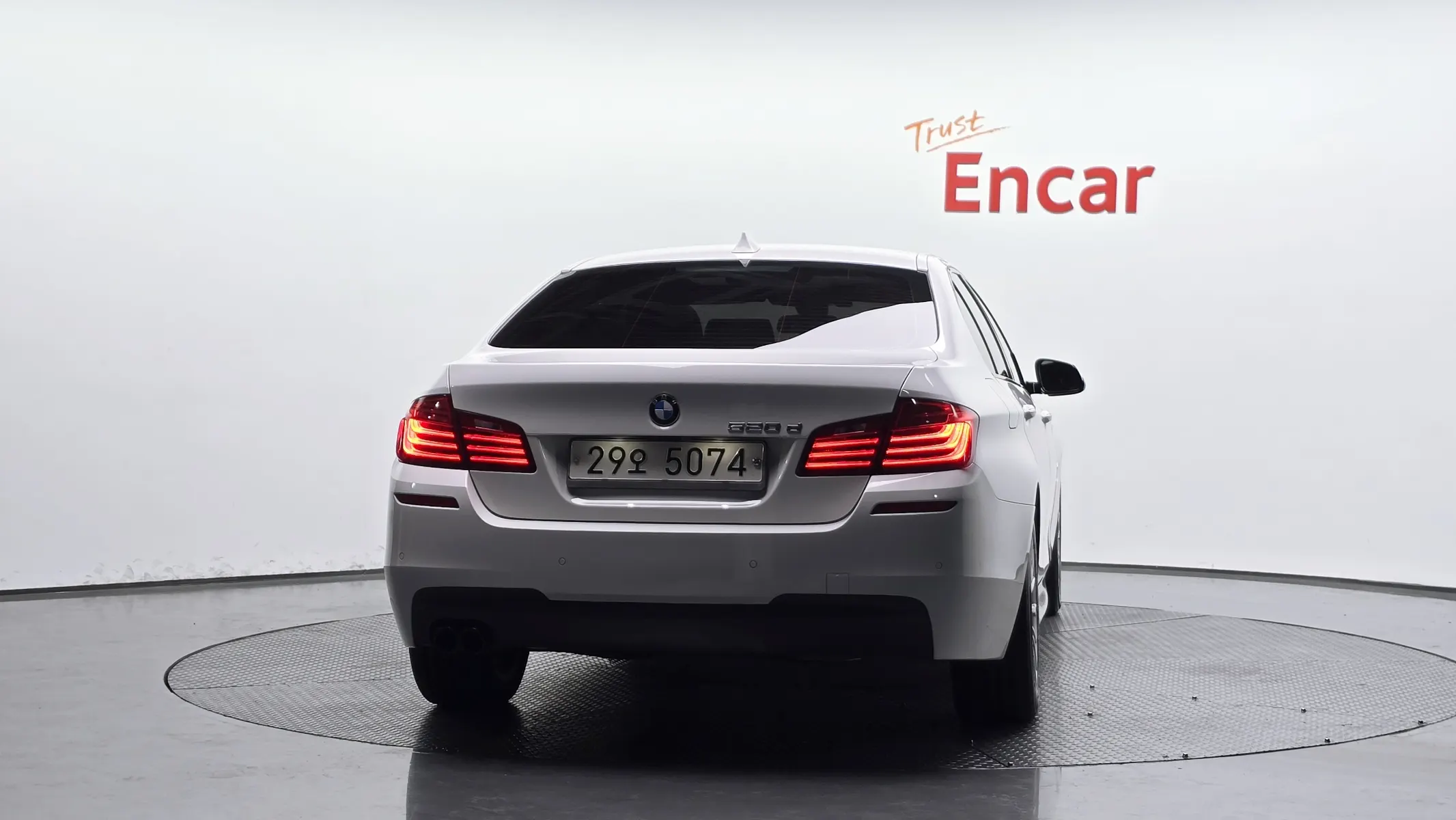 BMW 5 Series (F10) 520d M 2015 3/31