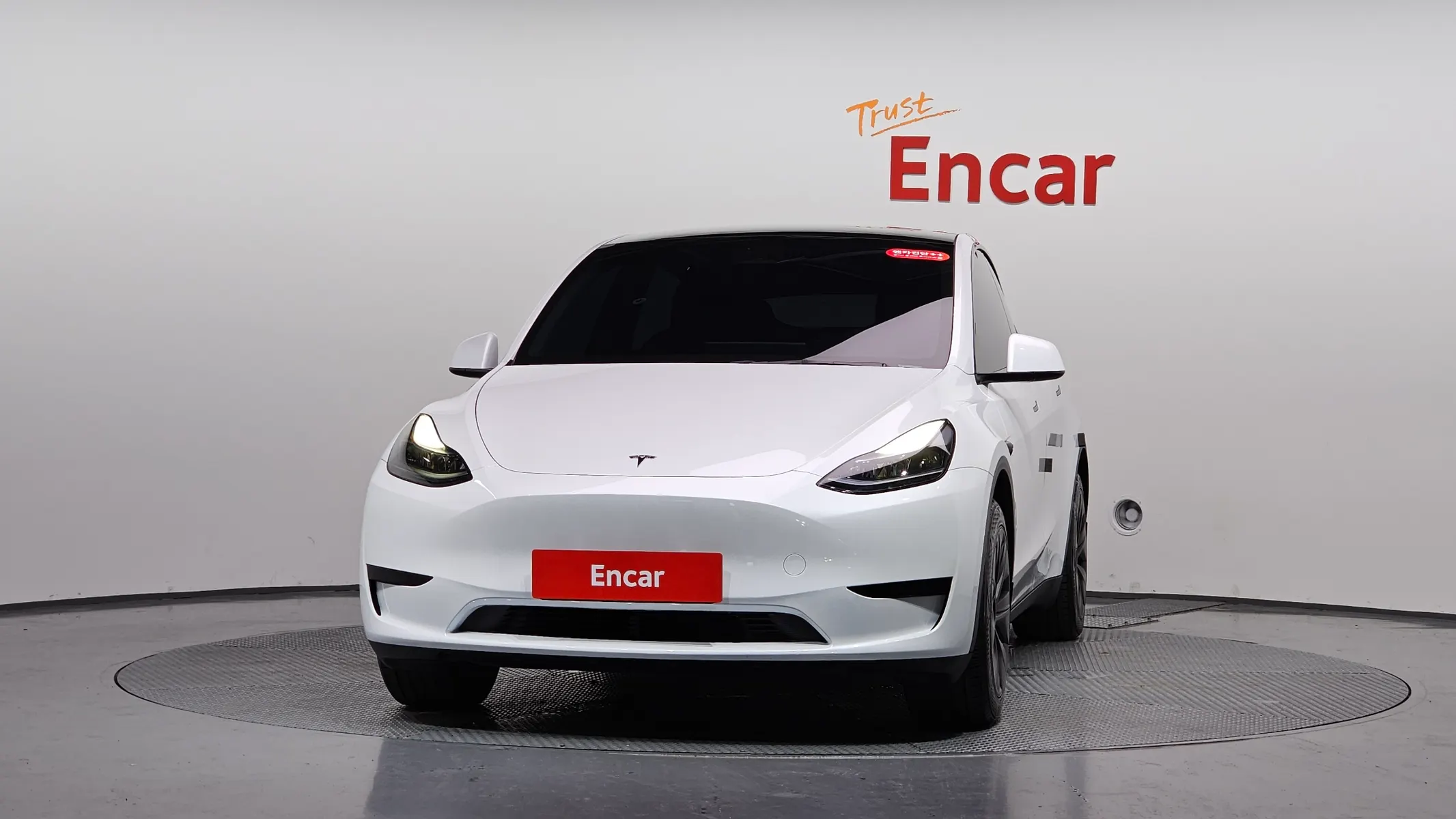 Tesla Y RWD 2024 2/5