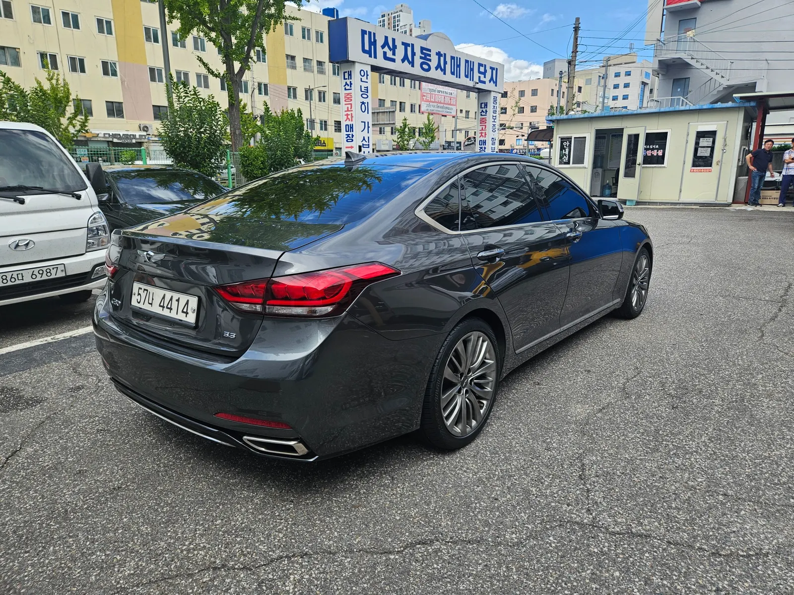 Genesis G80 3.3 GDI 2017 3/5