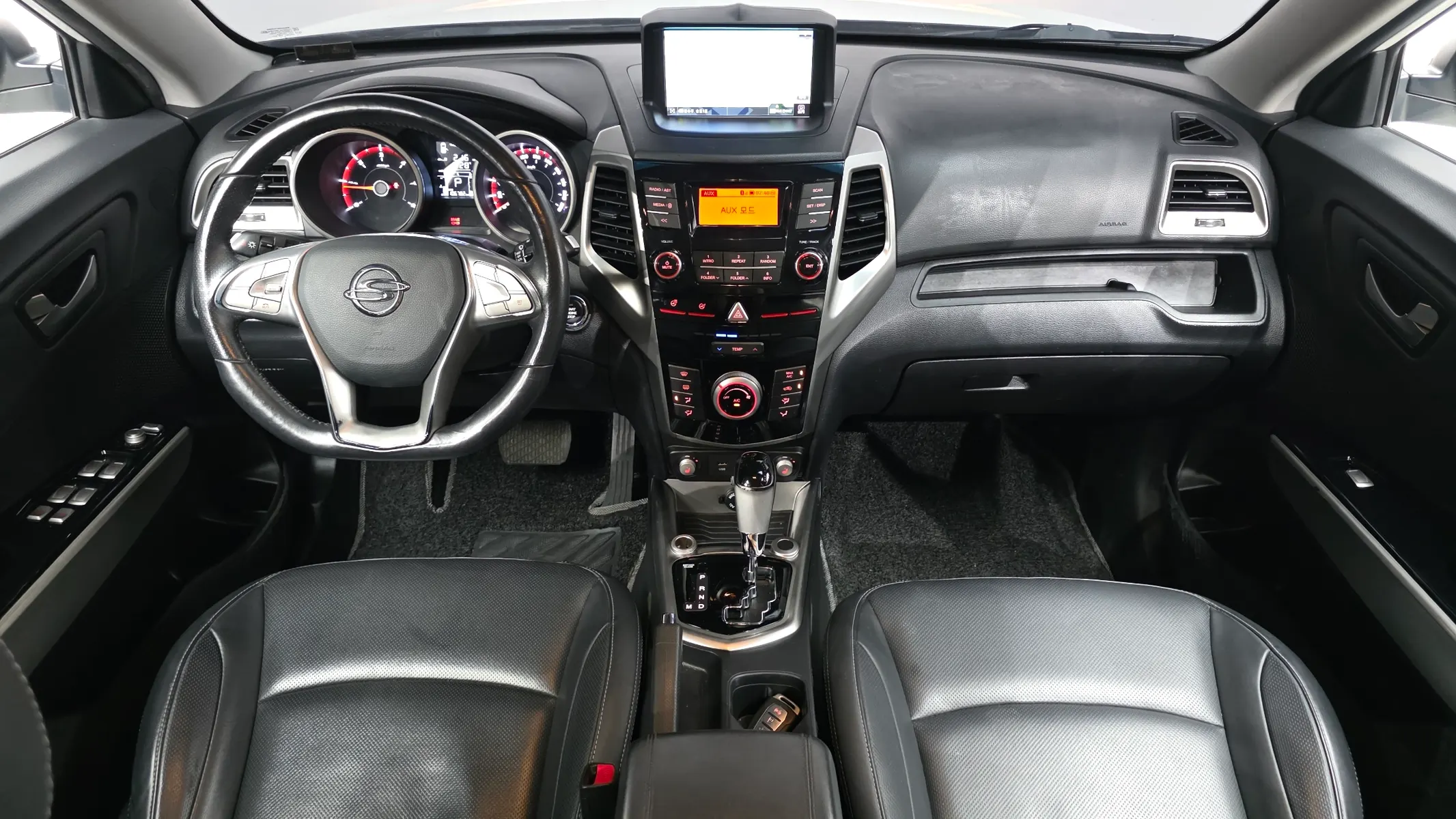 KG Mobility 티볼리 아머 TX 2WD 2017 4/5