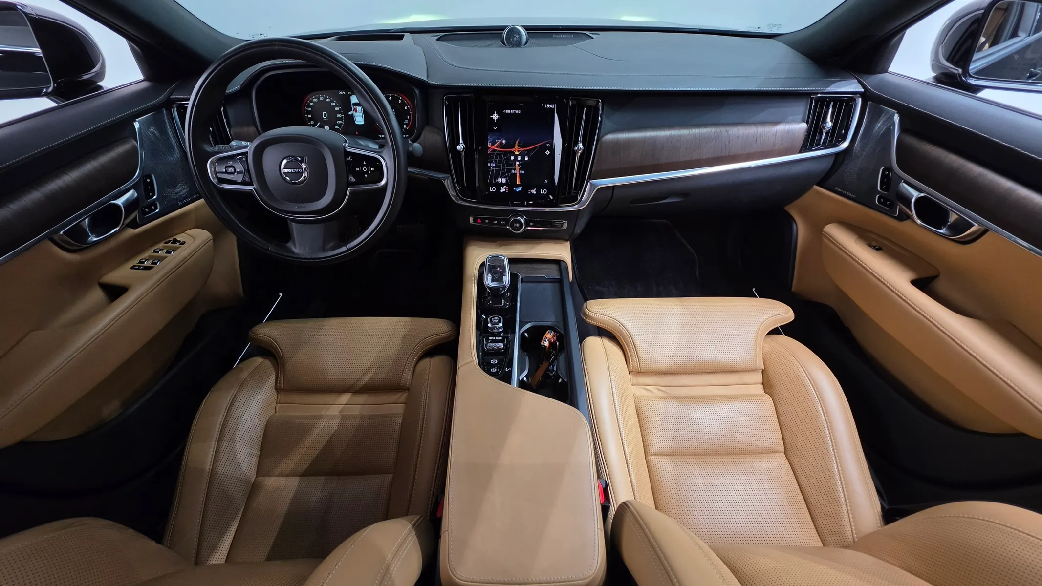 Volvo S90 B6 AWD 2021 4/5