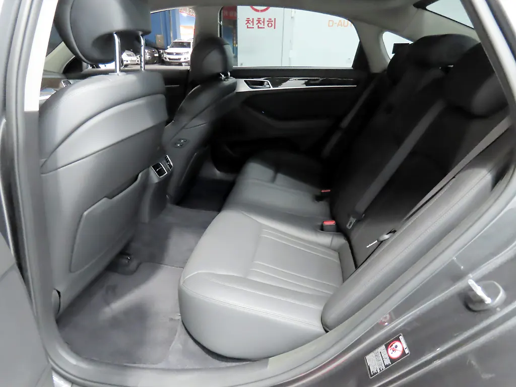 Genesis G80 3.3 GDI AWD 2018 4/5