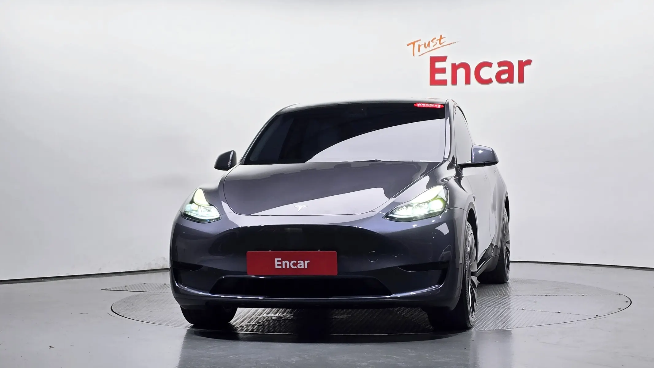 Tesla Y RWD 2023 2/5