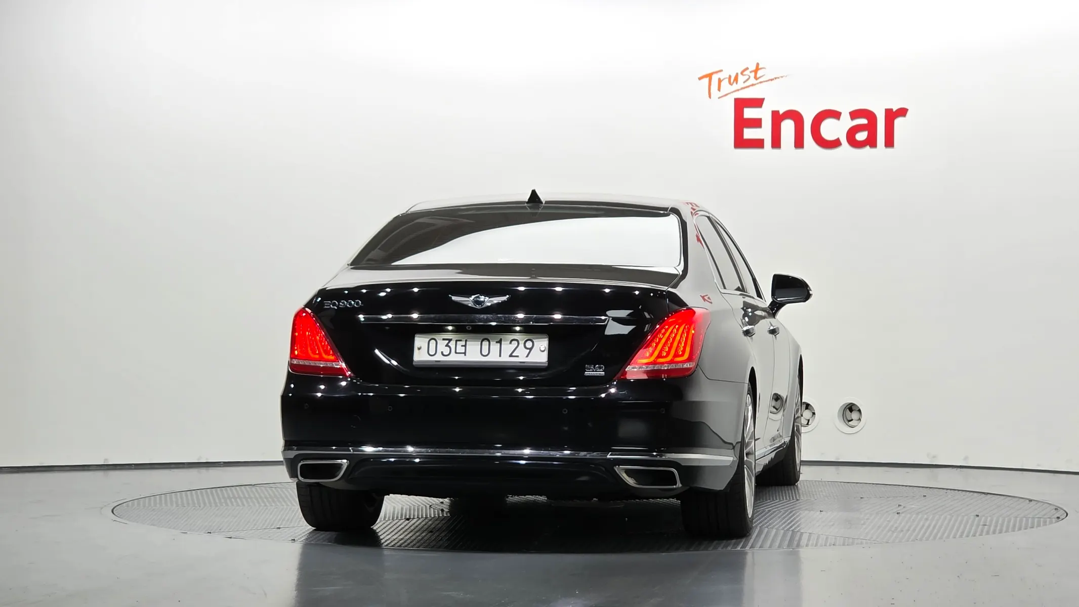 Genesis EQ900 5.0 GDI AWD 2016 3/5