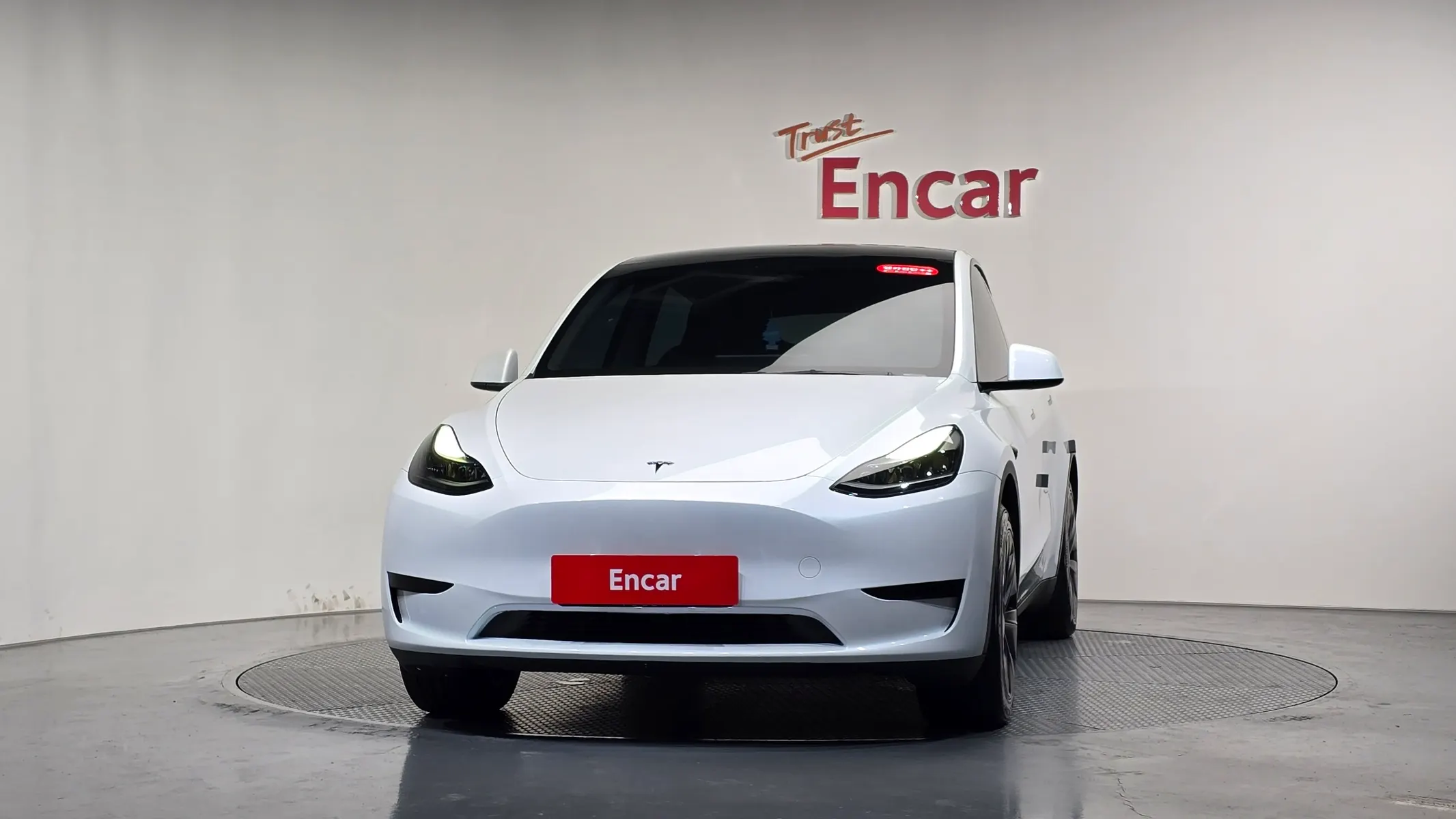 Tesla Y RWD 2024 2/5