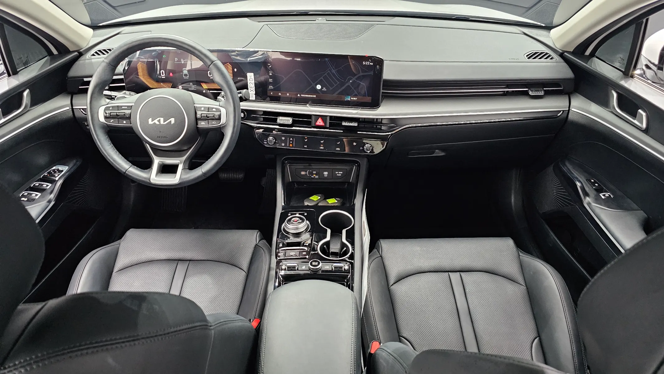 Kia K5 3 2.0 2025 4/5