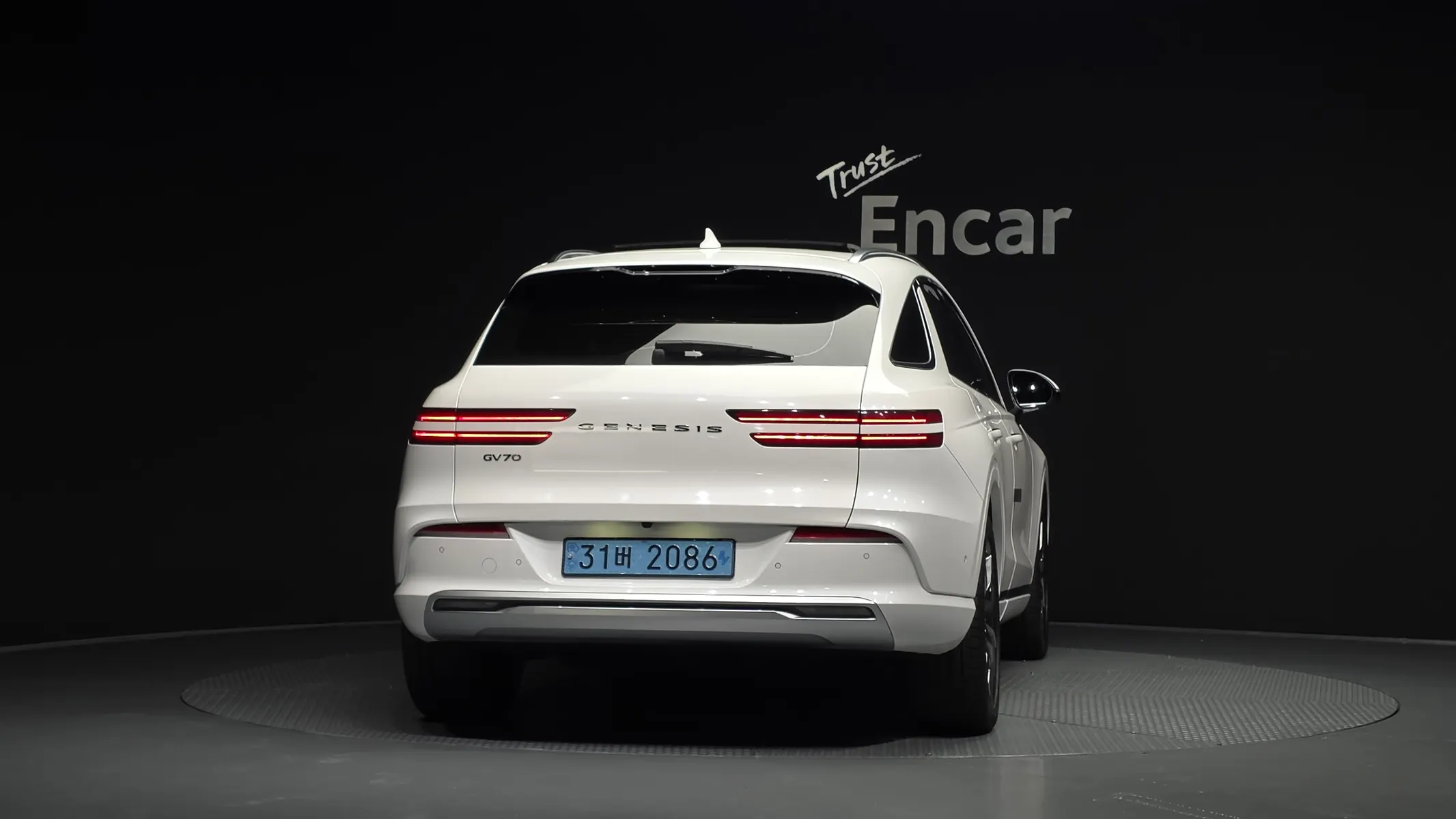 Genesis GV70 e-AWD 2022 3/5