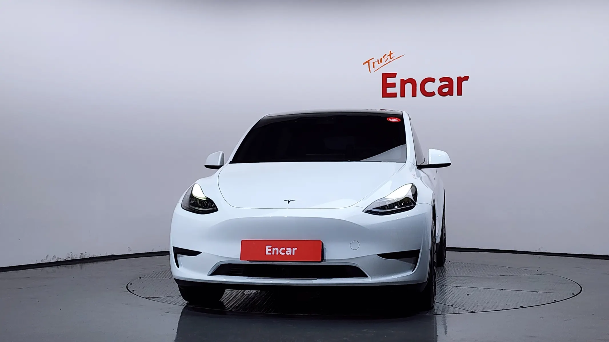 Tesla Y RWD 2024 2/5