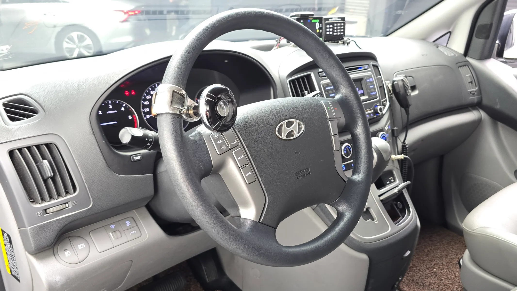 Hyundai Grand Starex 2015 4/5