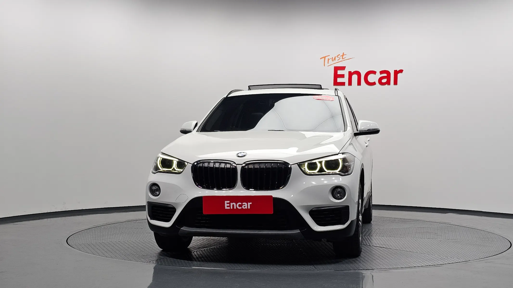 BMW X1 (F48) xDrive 20d 2018 2/33