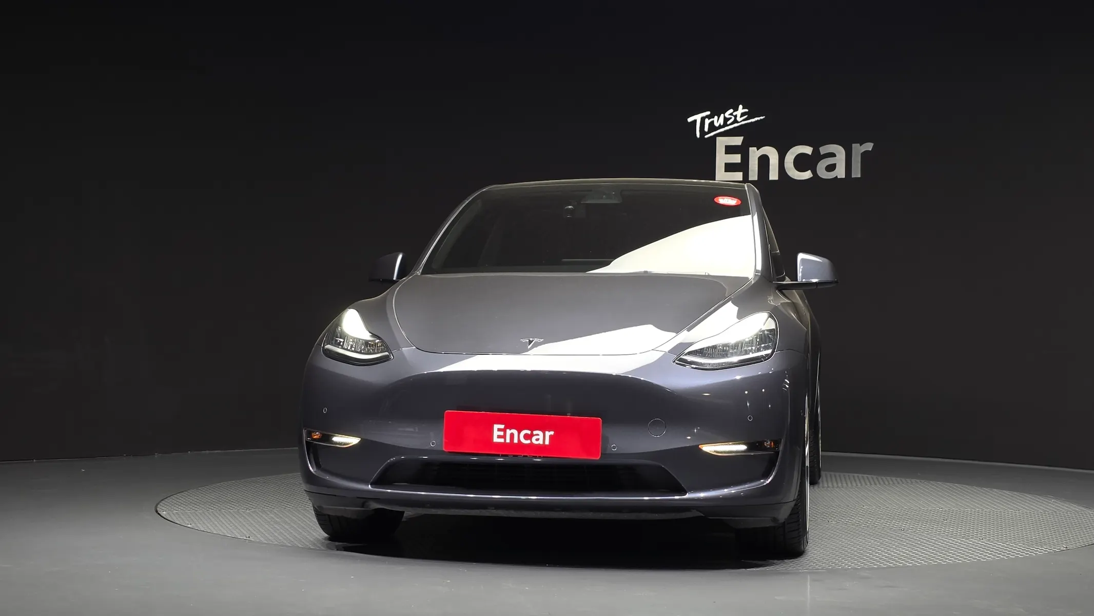 Tesla Y AWD 2021 3/33