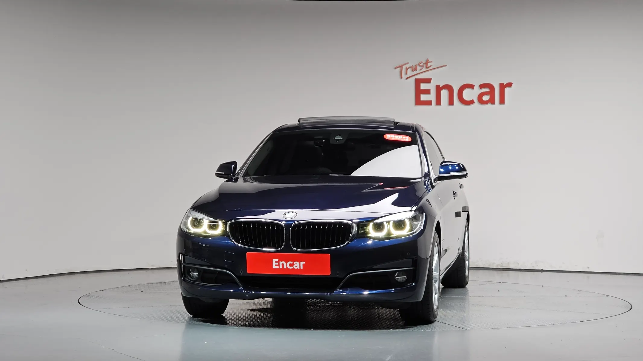 BMW 3 Series GT (F34) GT 320d 2020 2/36