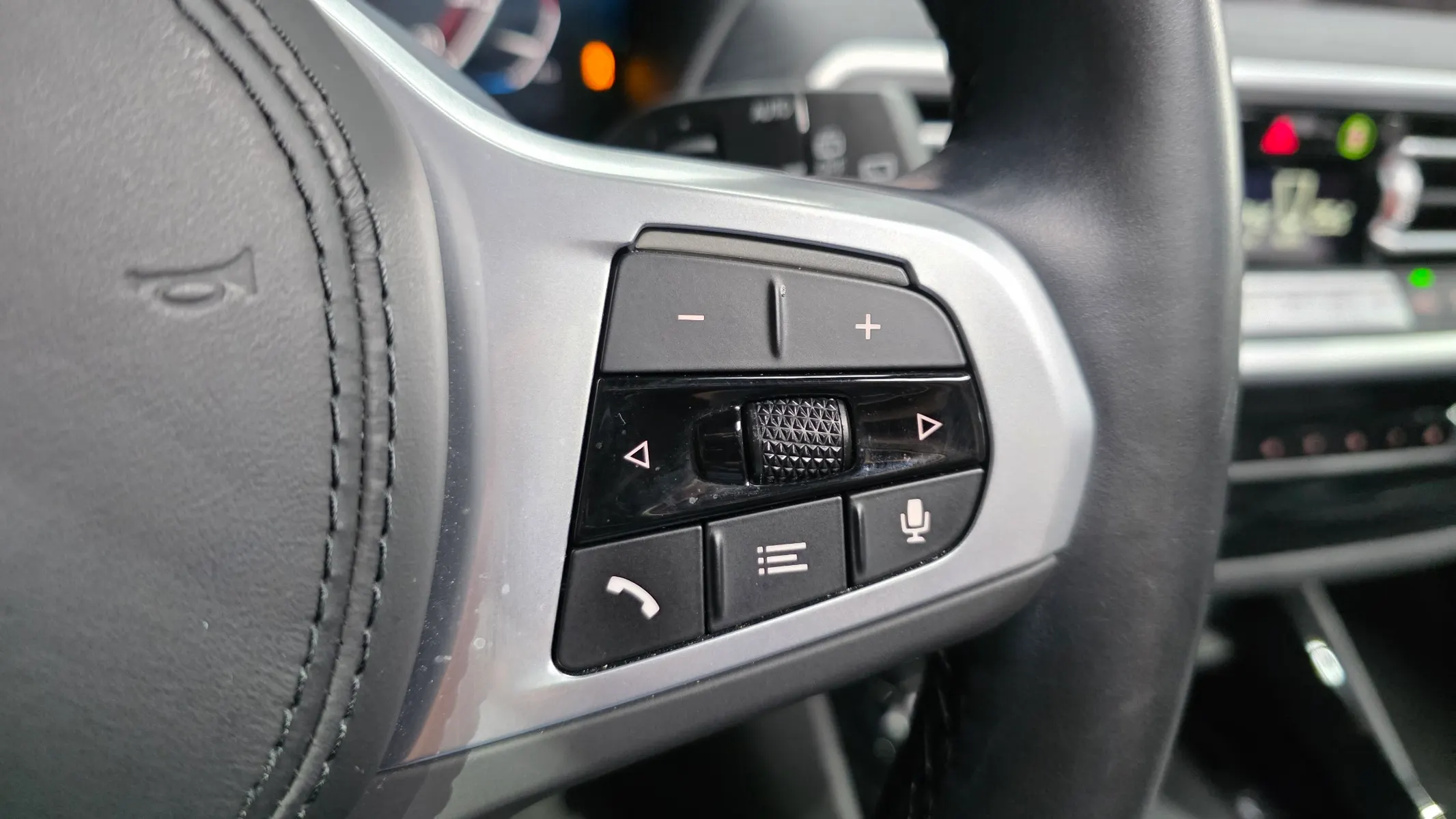 BMW iX3 M 2023 30/31
