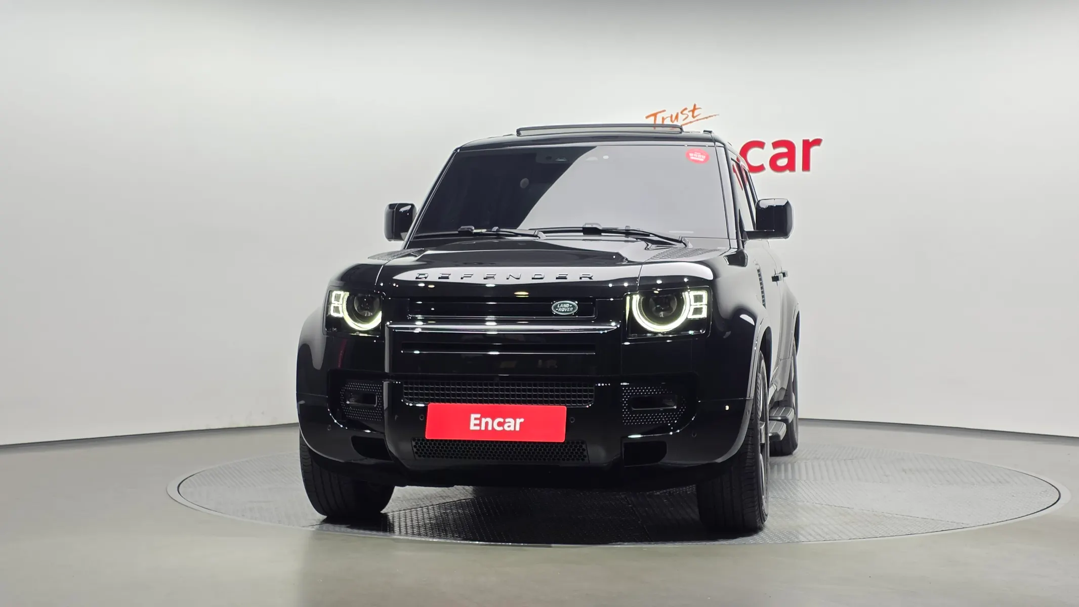 Land Rover (L663) 110 D300 X- HSE 2024 3/39