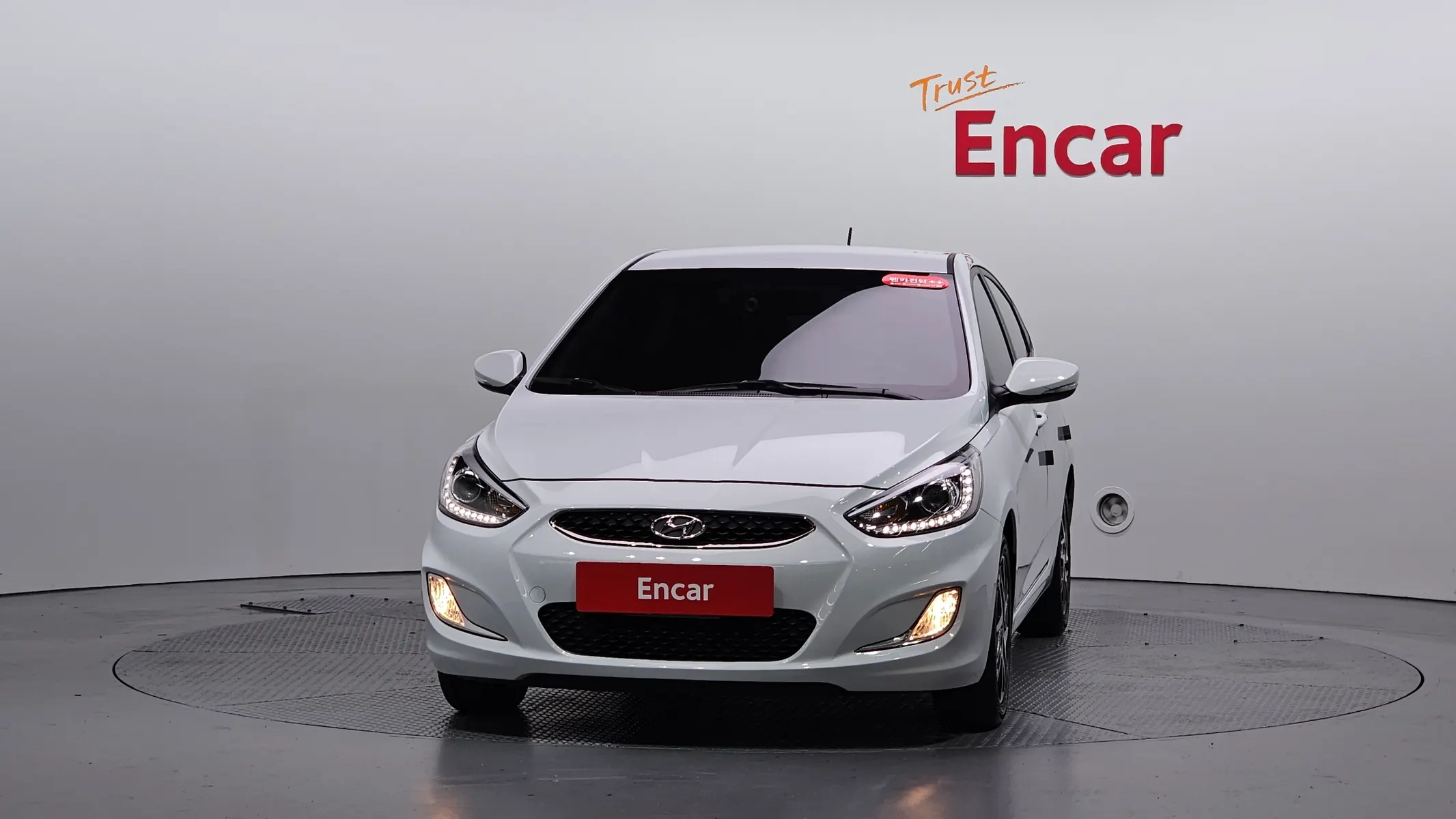 Hyundai () 1.4 VVT 2019 2/5