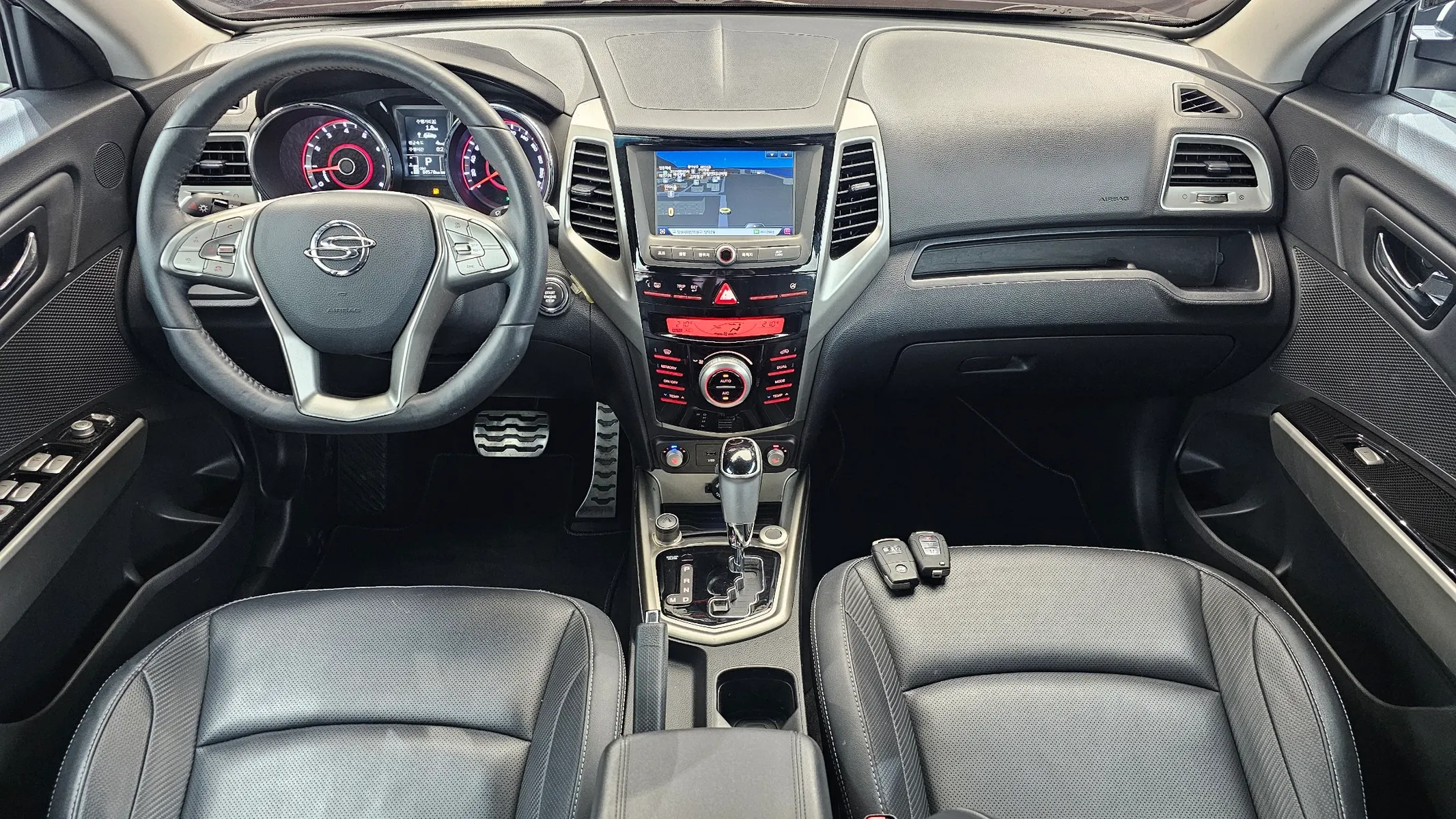 KG Mobility Tivoli LX 2WD 2016 4/5