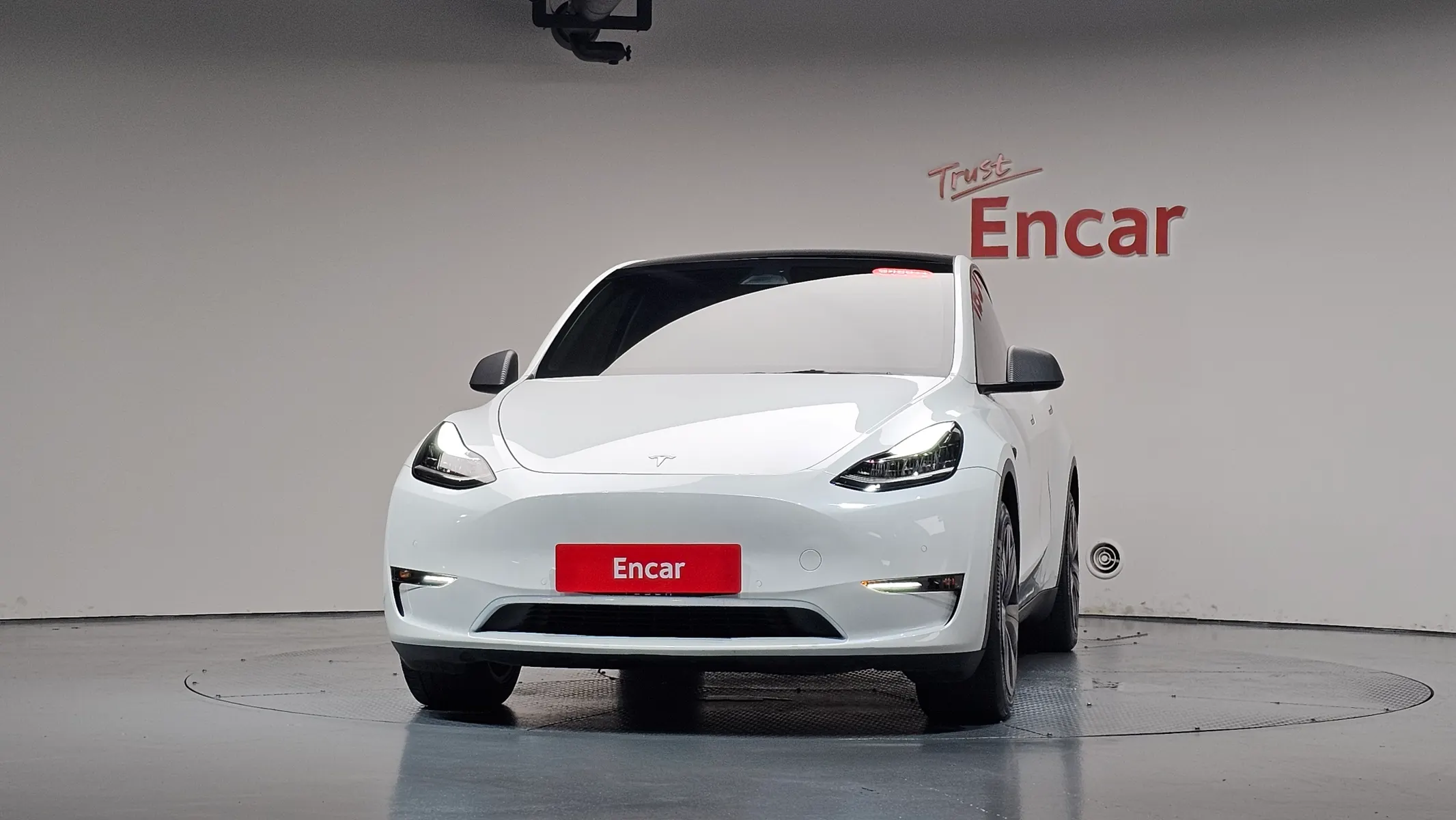 Tesla Y AWD 2022 2/5