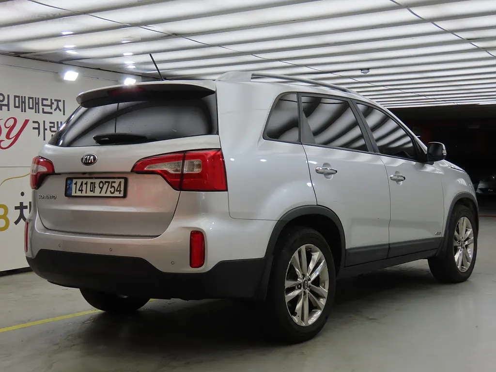 Kia R 2.2 4WD 2014 2/5