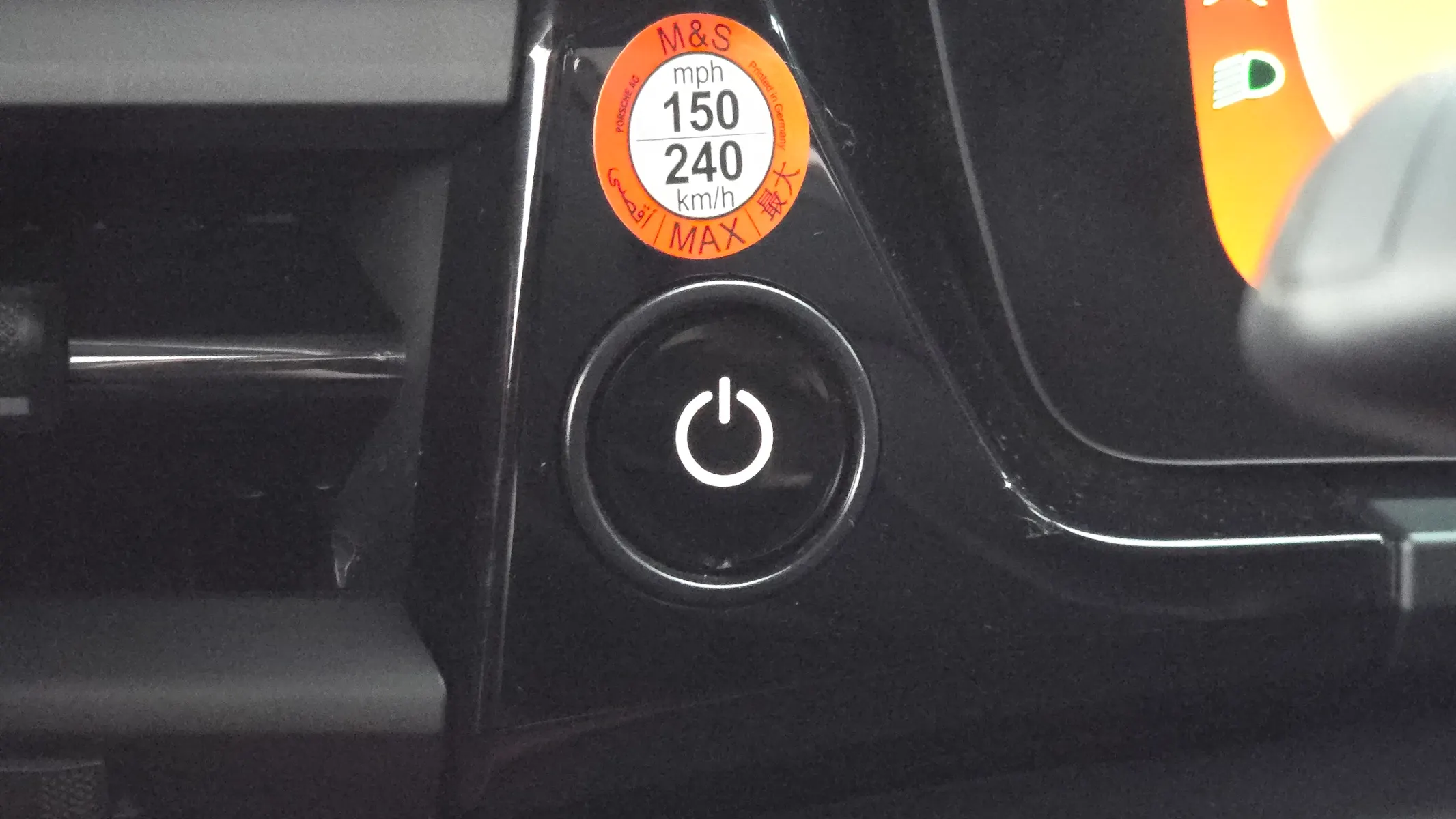 Porsche EV 2025 30/31