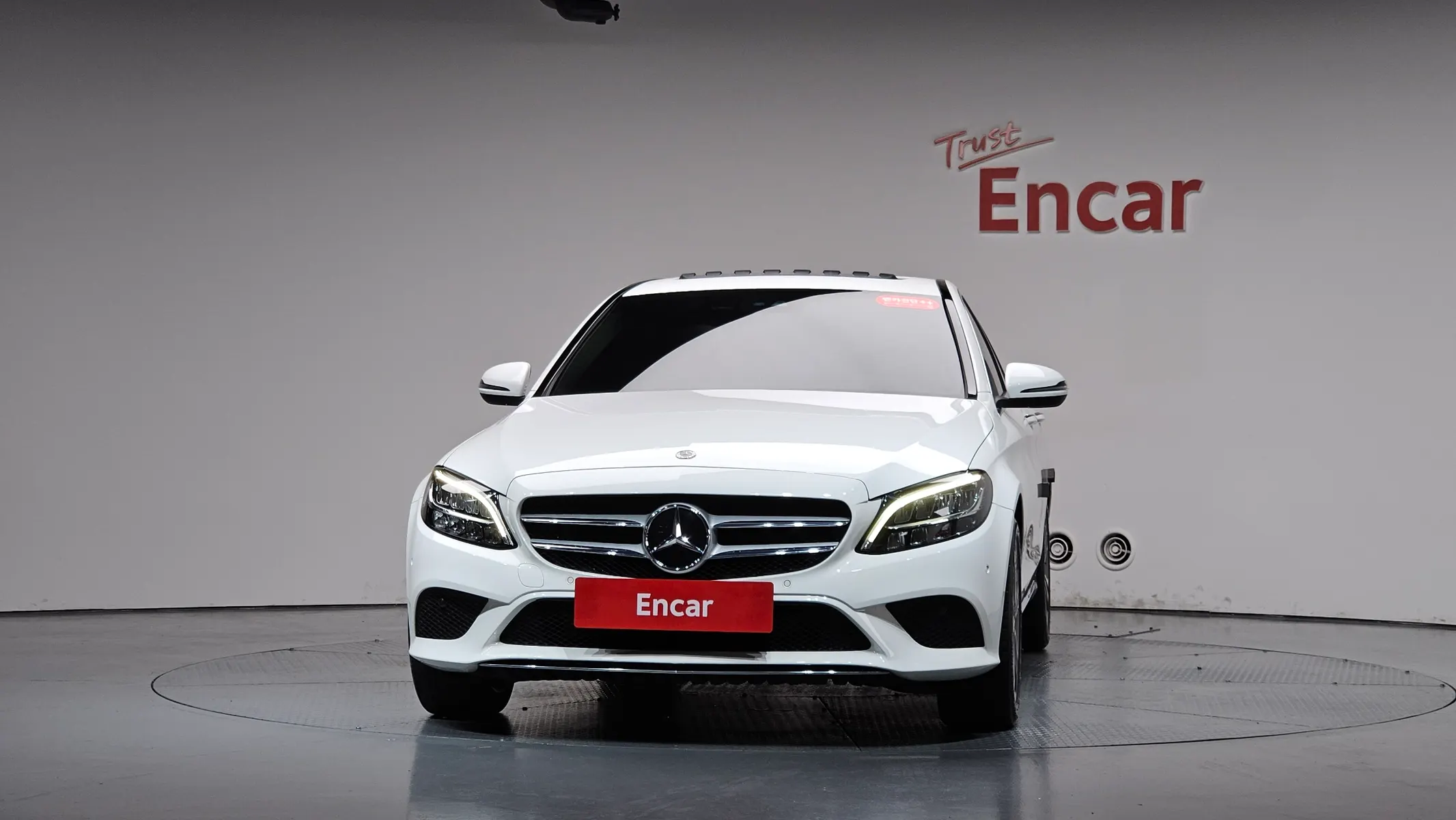 Mercedes-Benz C-Class W205 C200 2020 2/37