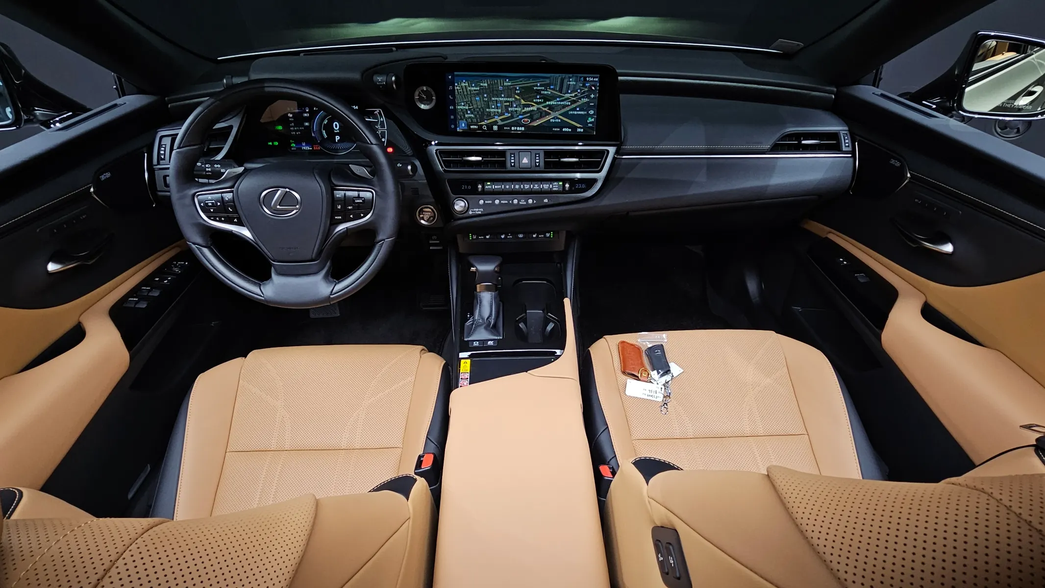 Lexus ES300h 7 2026 4/5