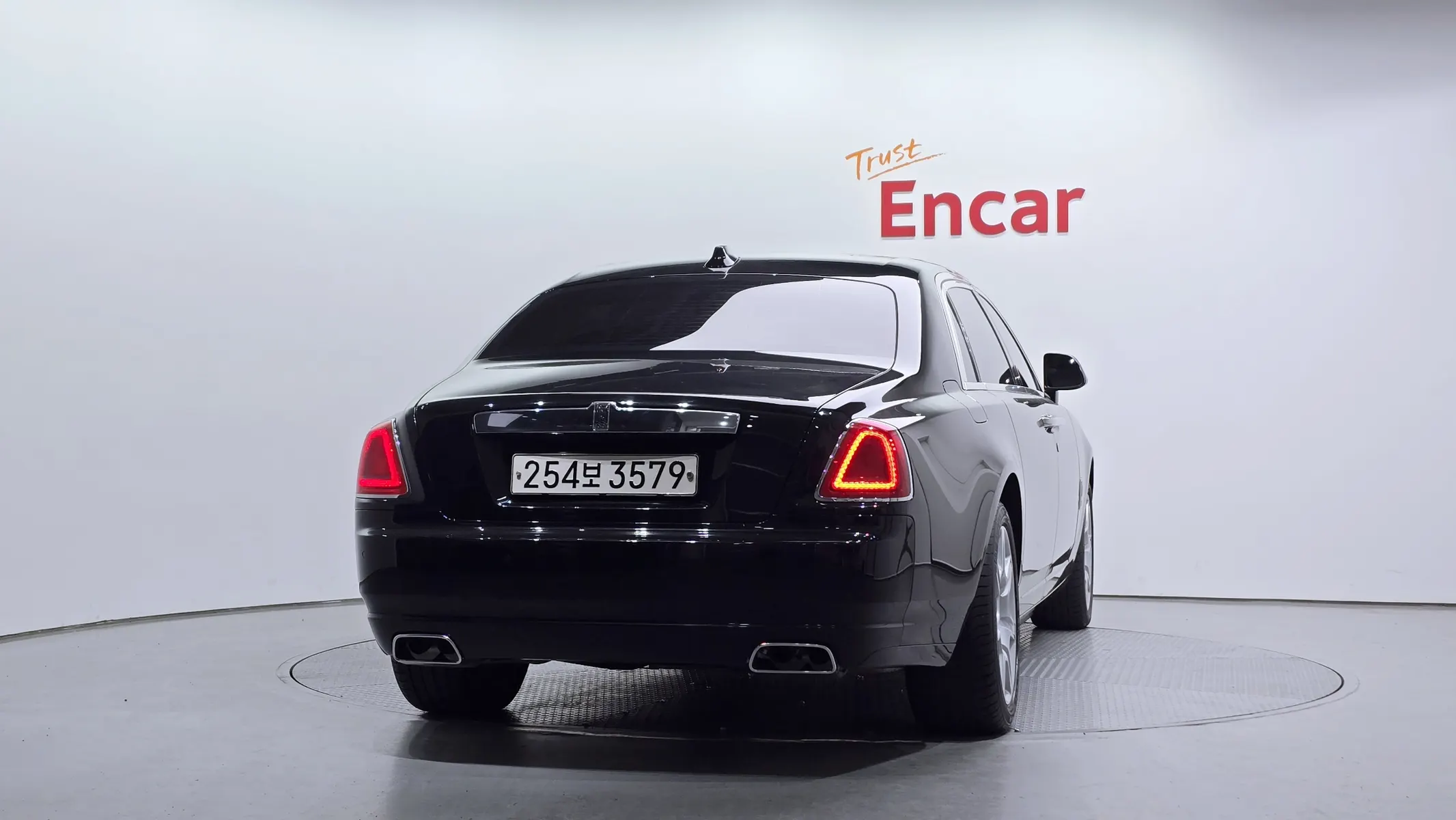 Rolls-Royce 고스트 6.6 EWB V12 2020 3/5