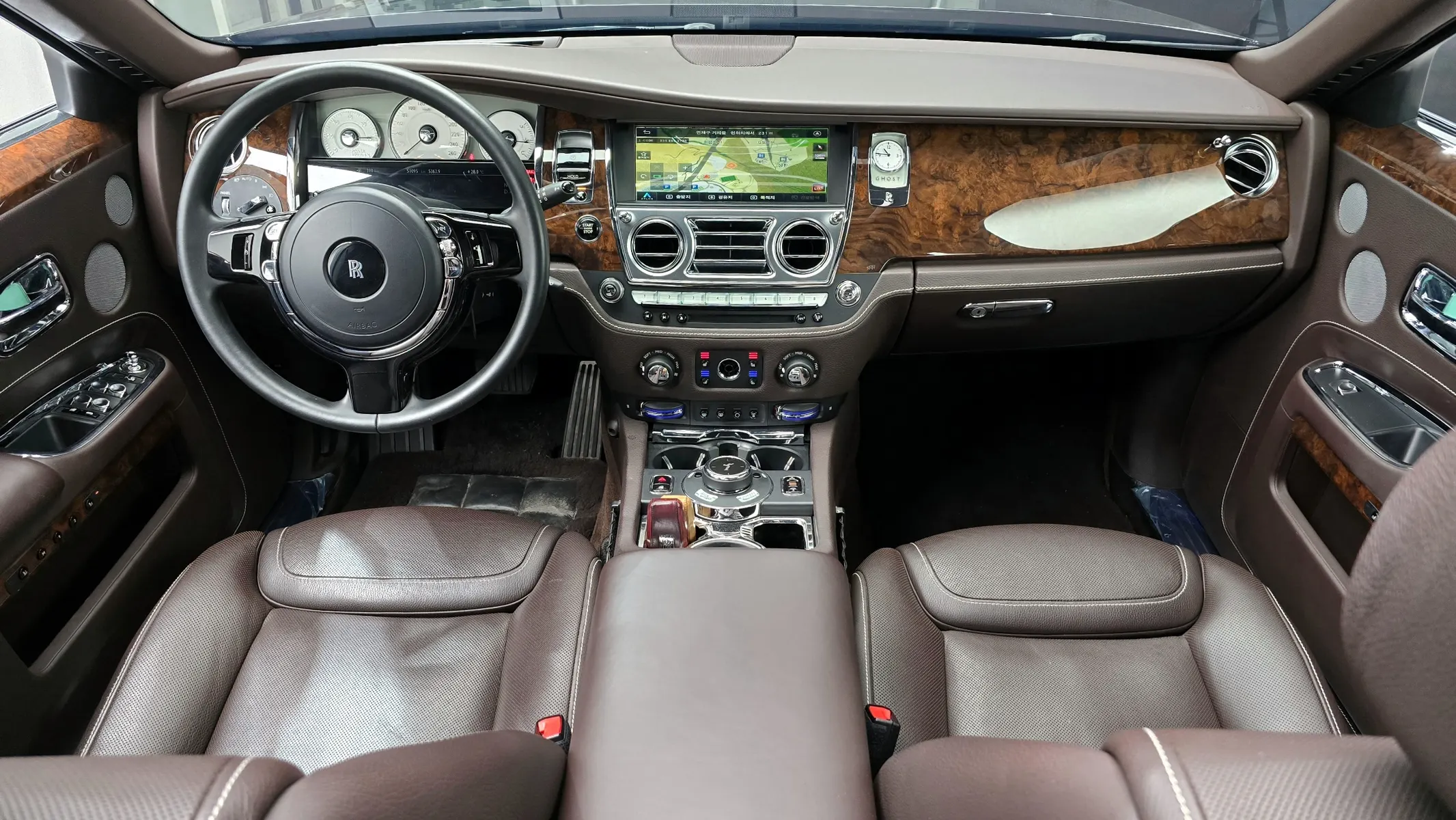 Rolls-Royce 고스트 6.6 EWB V12 2020 4/5