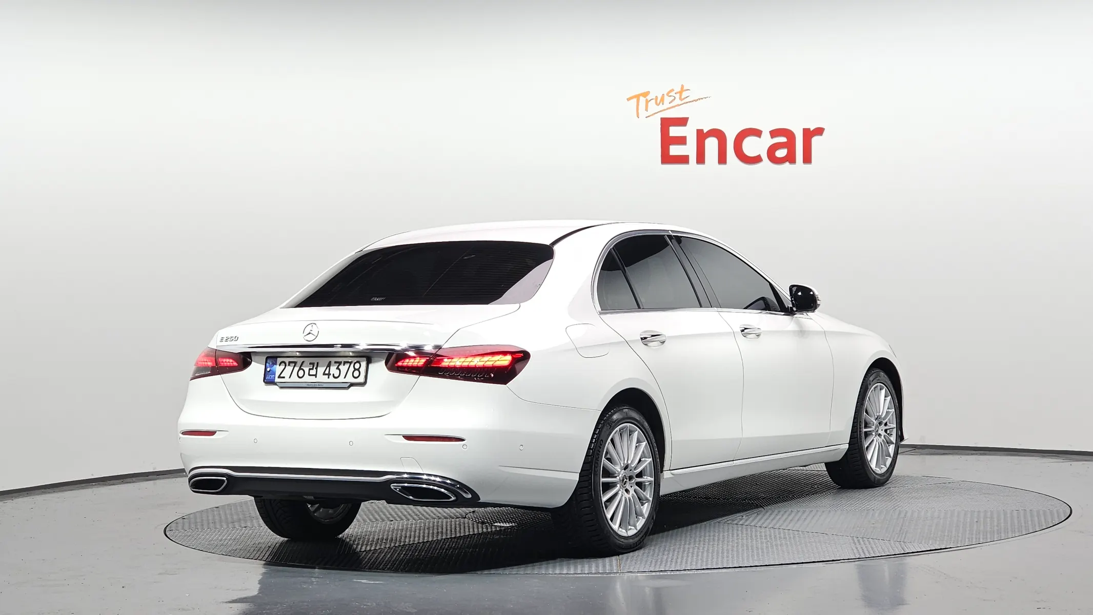Mercedes-Benz E-Class W213 E250 2023 2/21