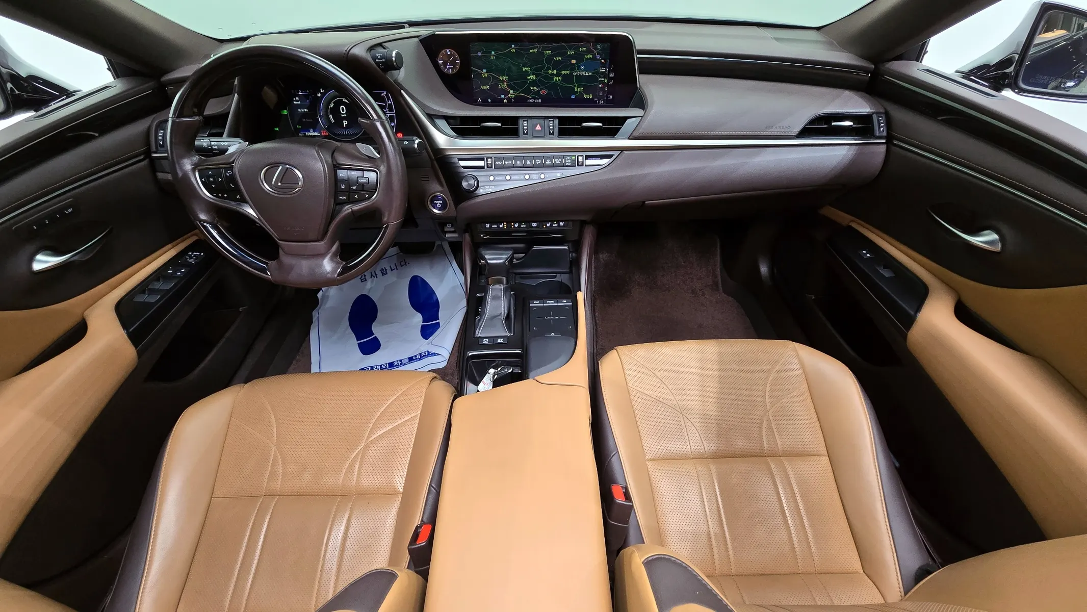 Lexus ES300h 7 2018 4/5