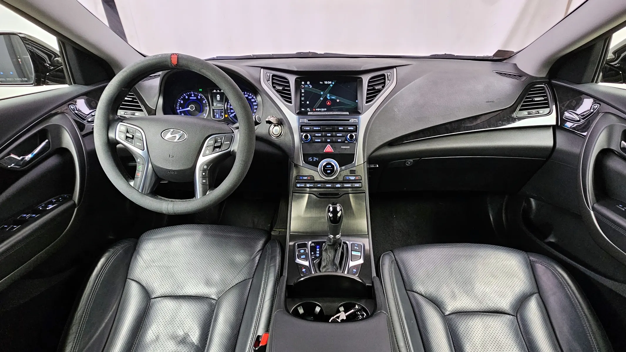 Hyundai Grandeur HG HG240 2016 4/5