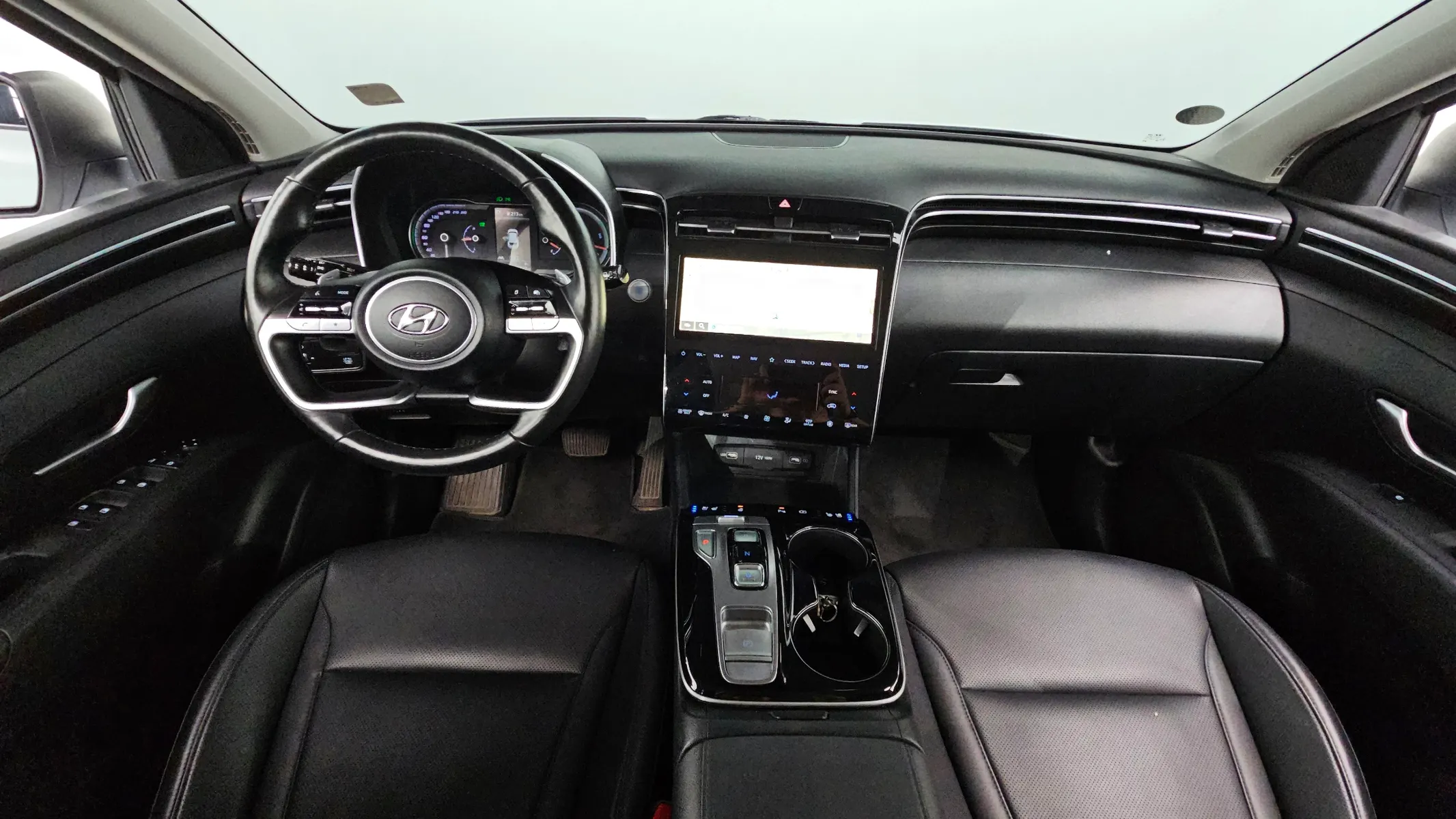 Hyundai (NX4) 2WD 2021 4/5