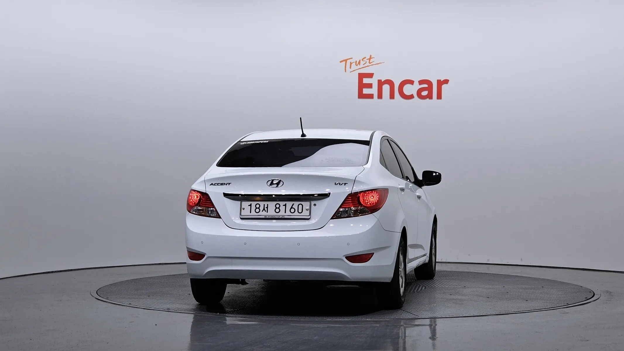 Hyundai () 1.4 VVT 2011 3/5