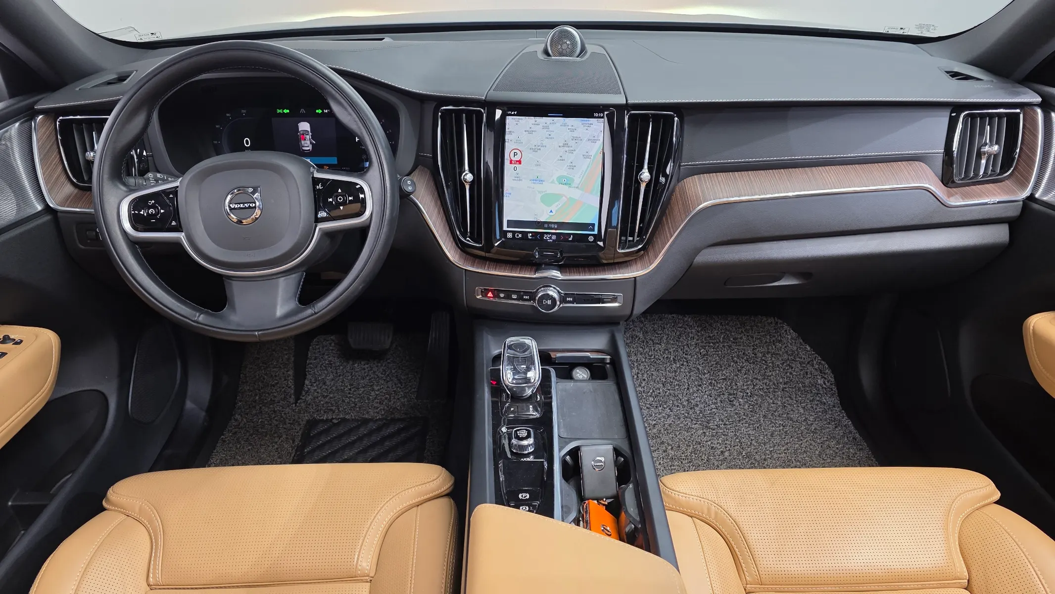 Volvo XC60 2 B5 2022 4/5
