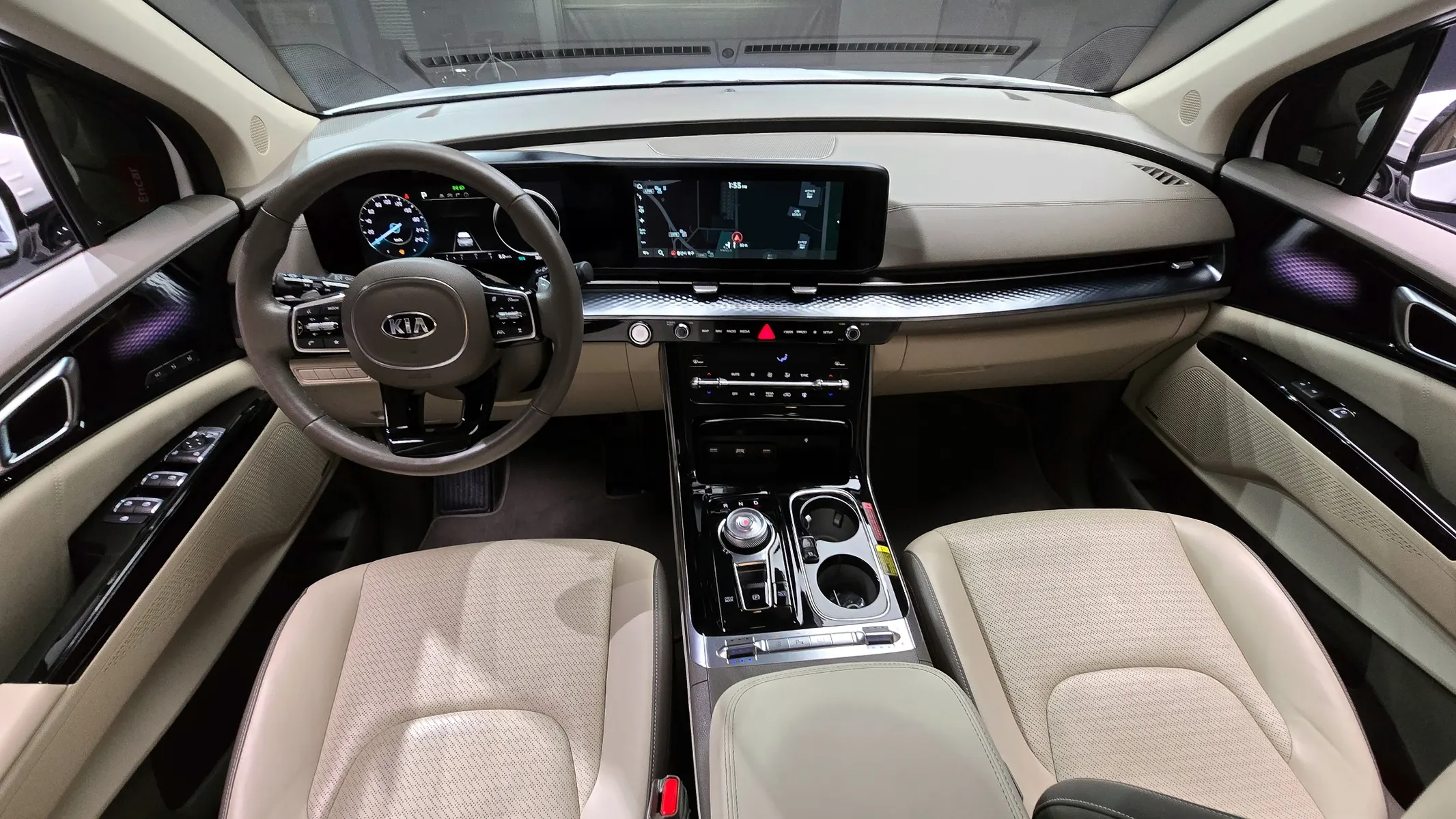 Kia Carnival 9 2021 4/5